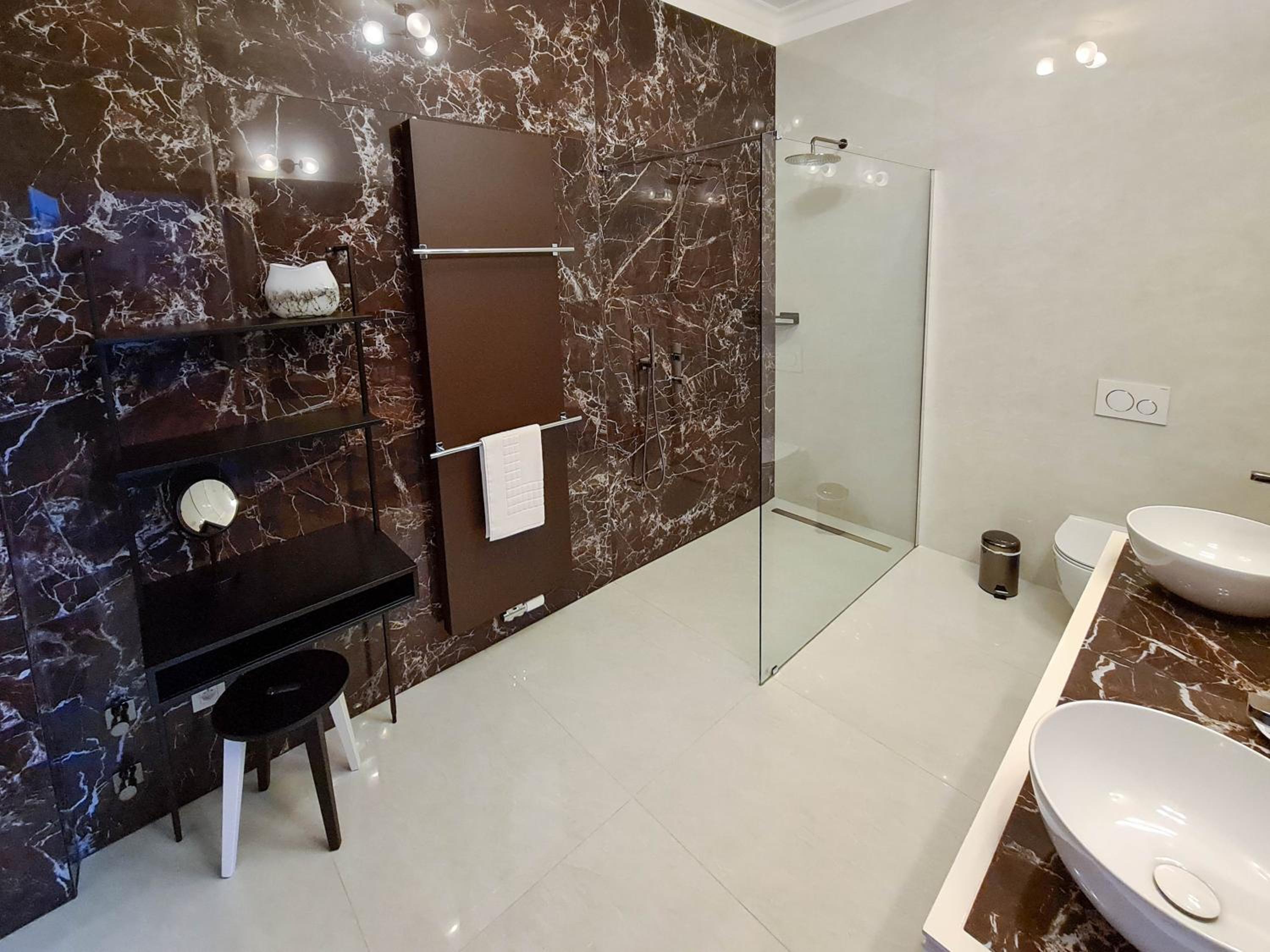 Deluxe Junior Suite - Photo 5