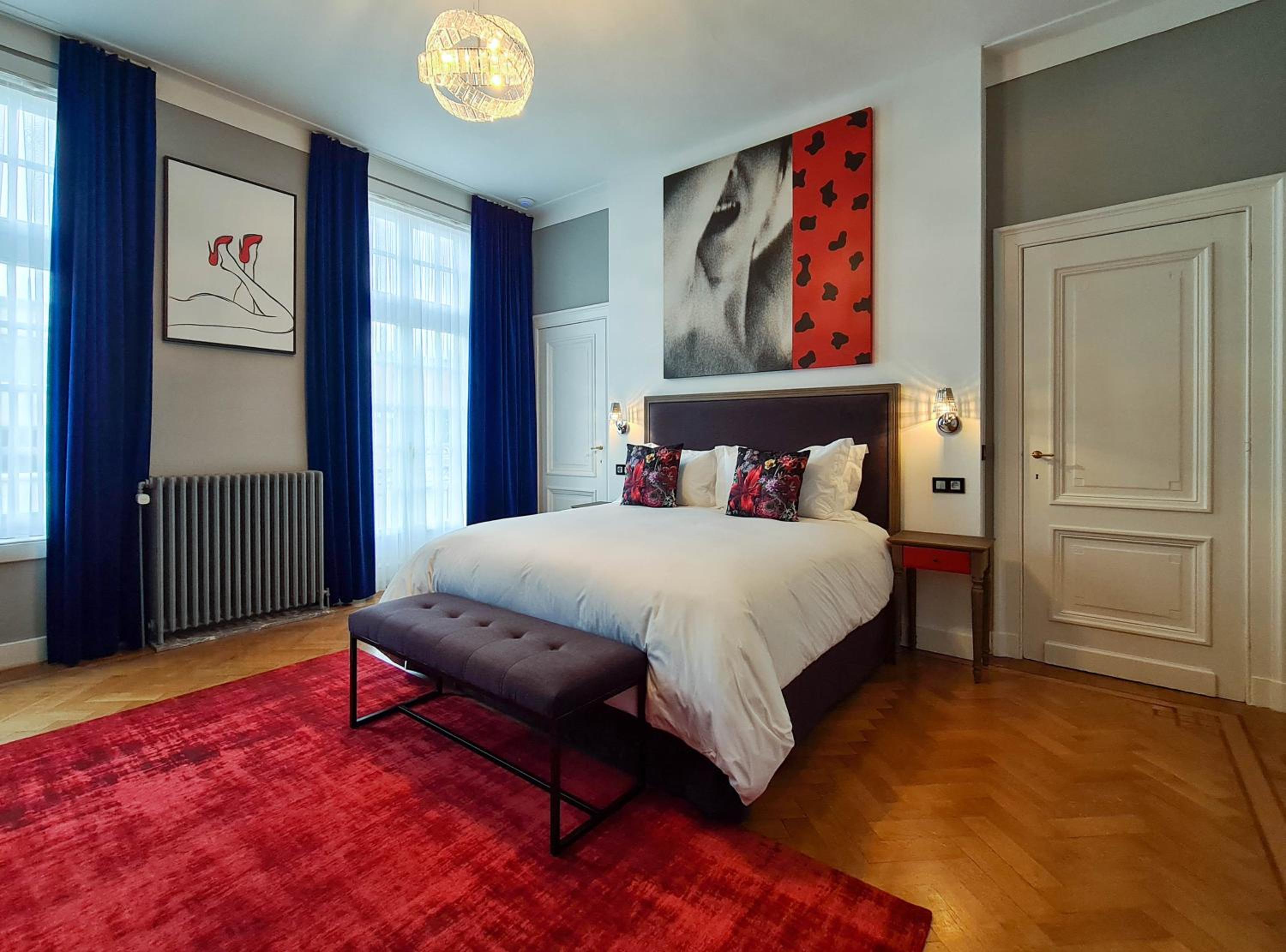 Deluxe Suite - Photo 5