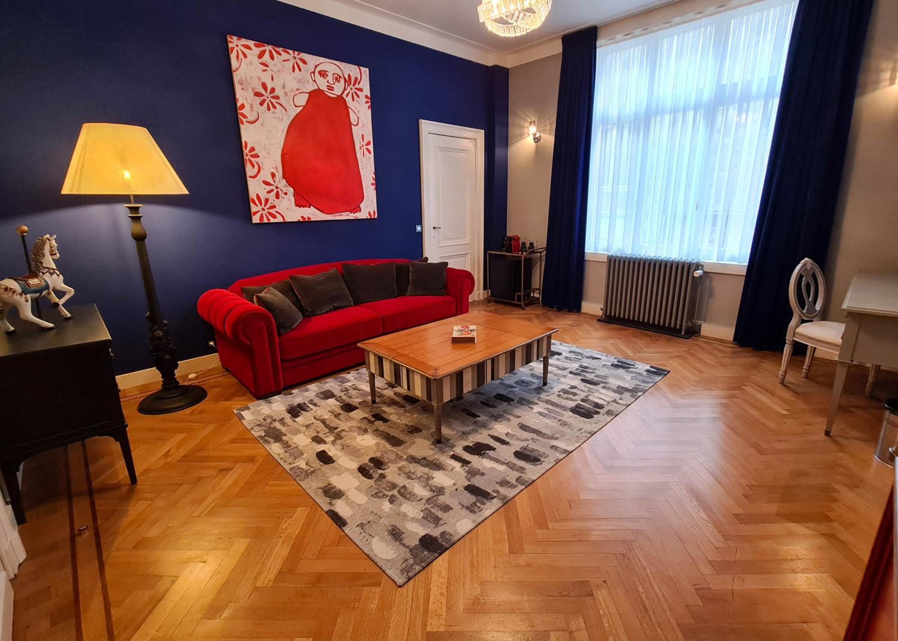 Deluxe Suite - Photo 7