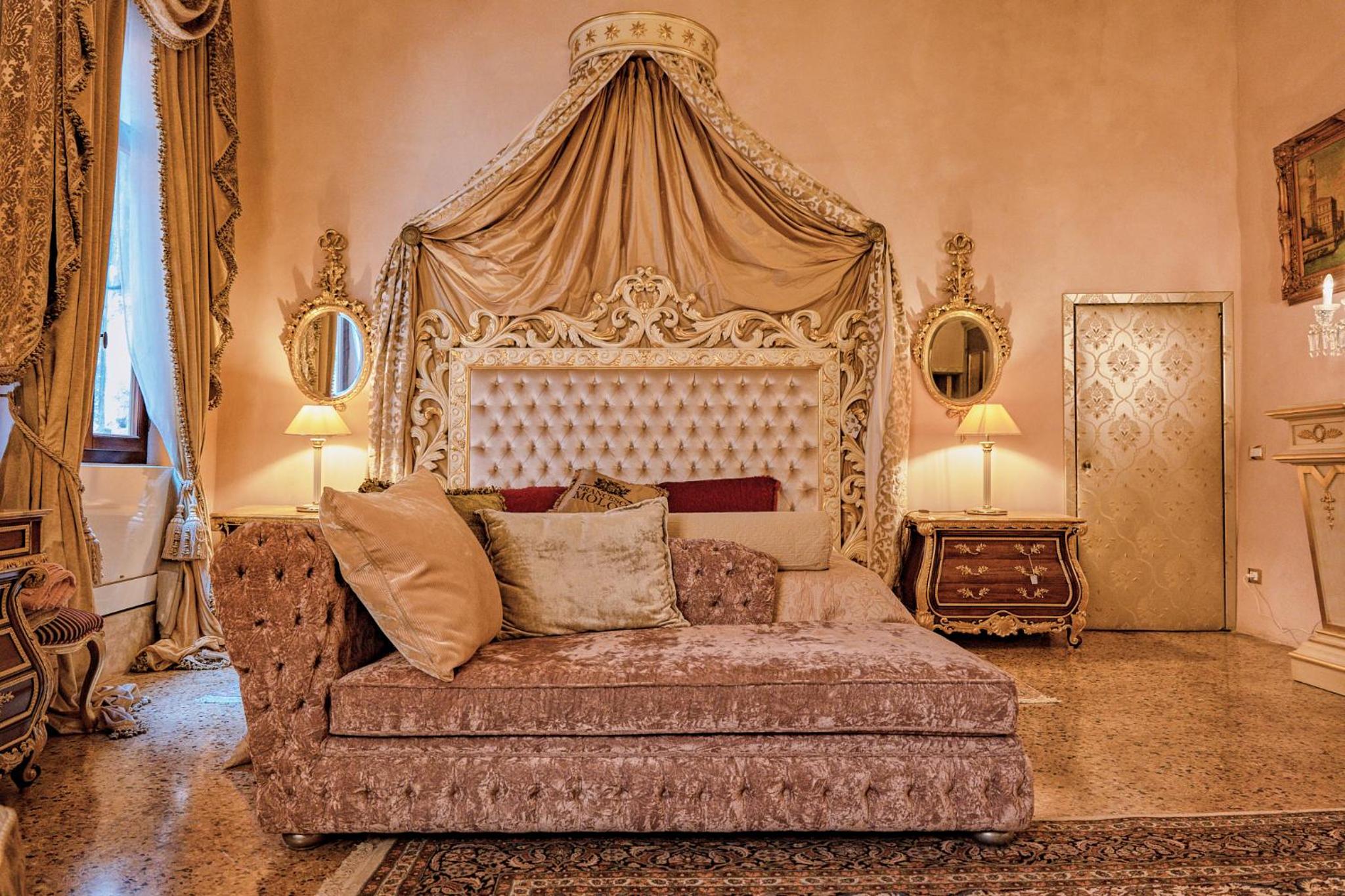 Executive Suite photo 1