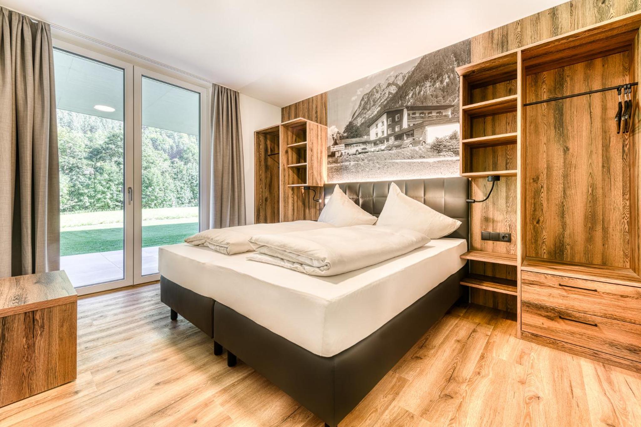 Two-Bedroom Apartment with Terrace (Dogs allowed) photo 3