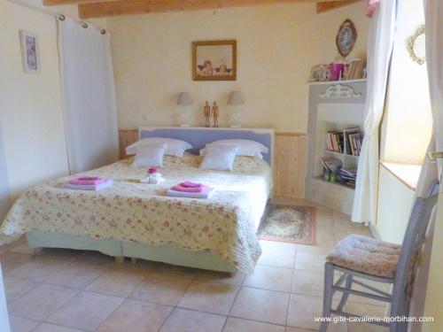 Family Room - Photo 13