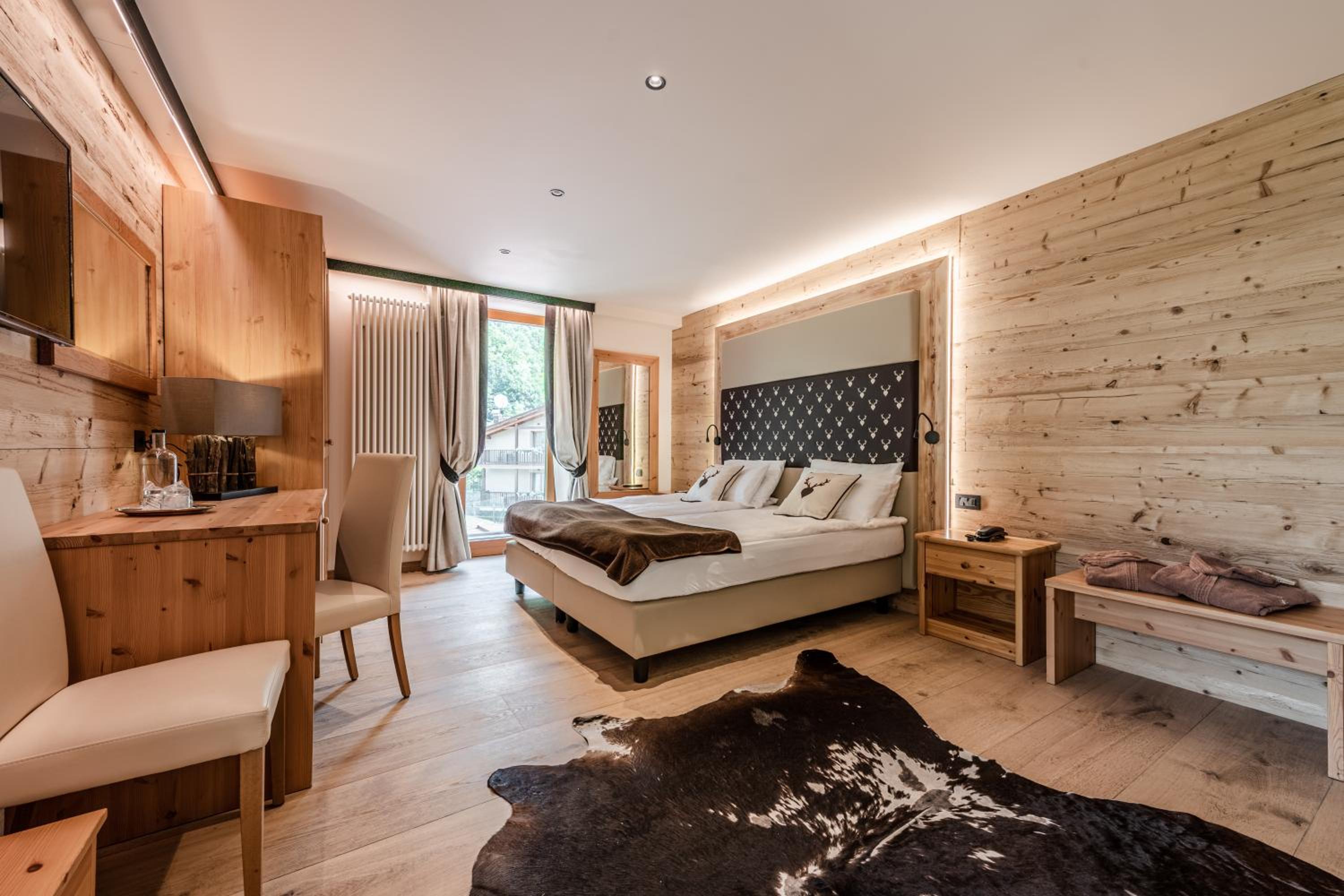 Deluxe Junior Suite - Photo 7
