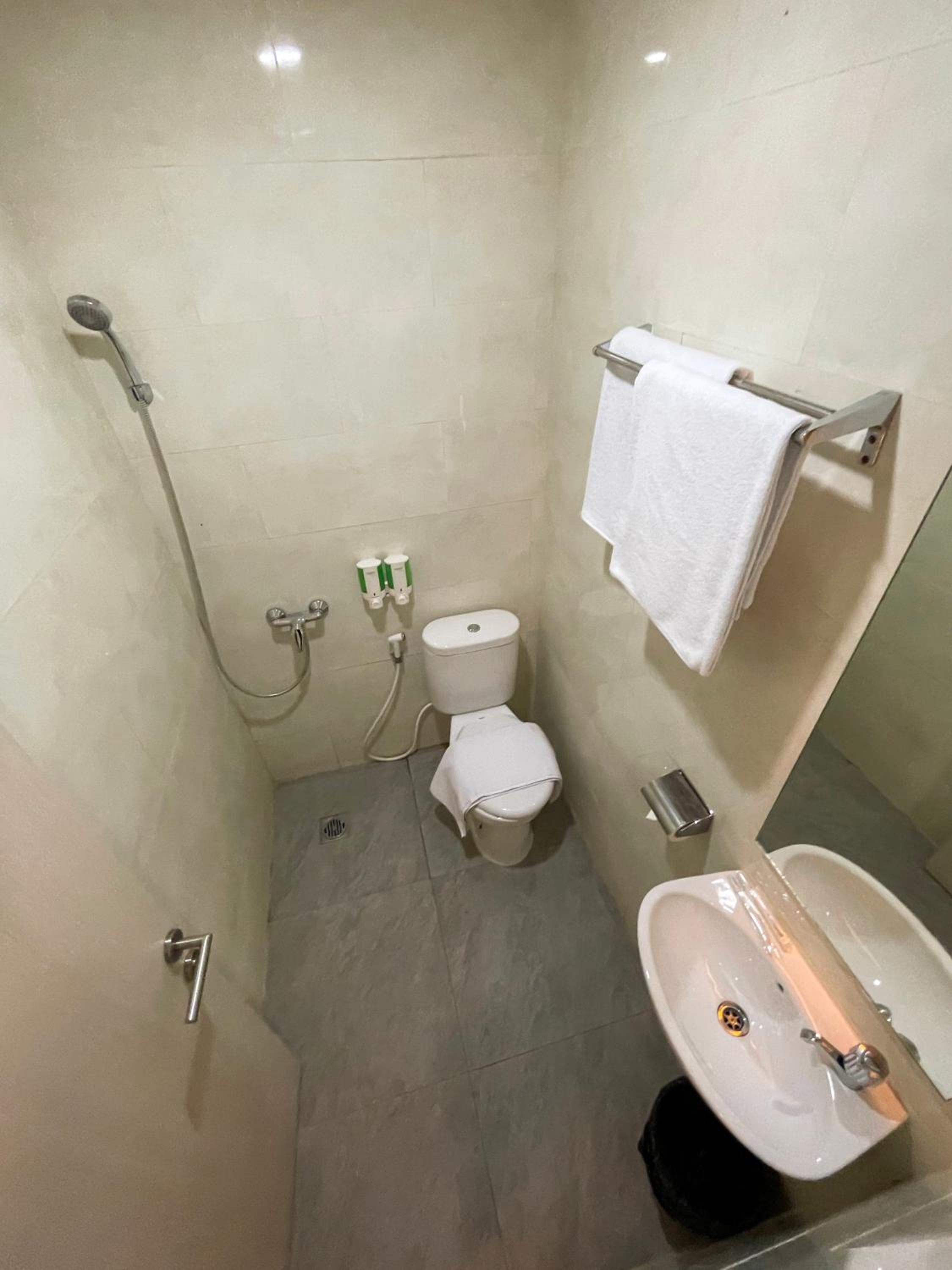Deluxe Double Room - Photo 10