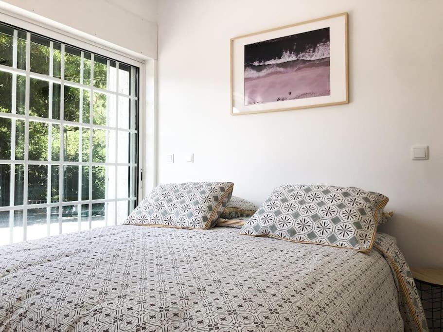 Five-Bedroom House photo 2