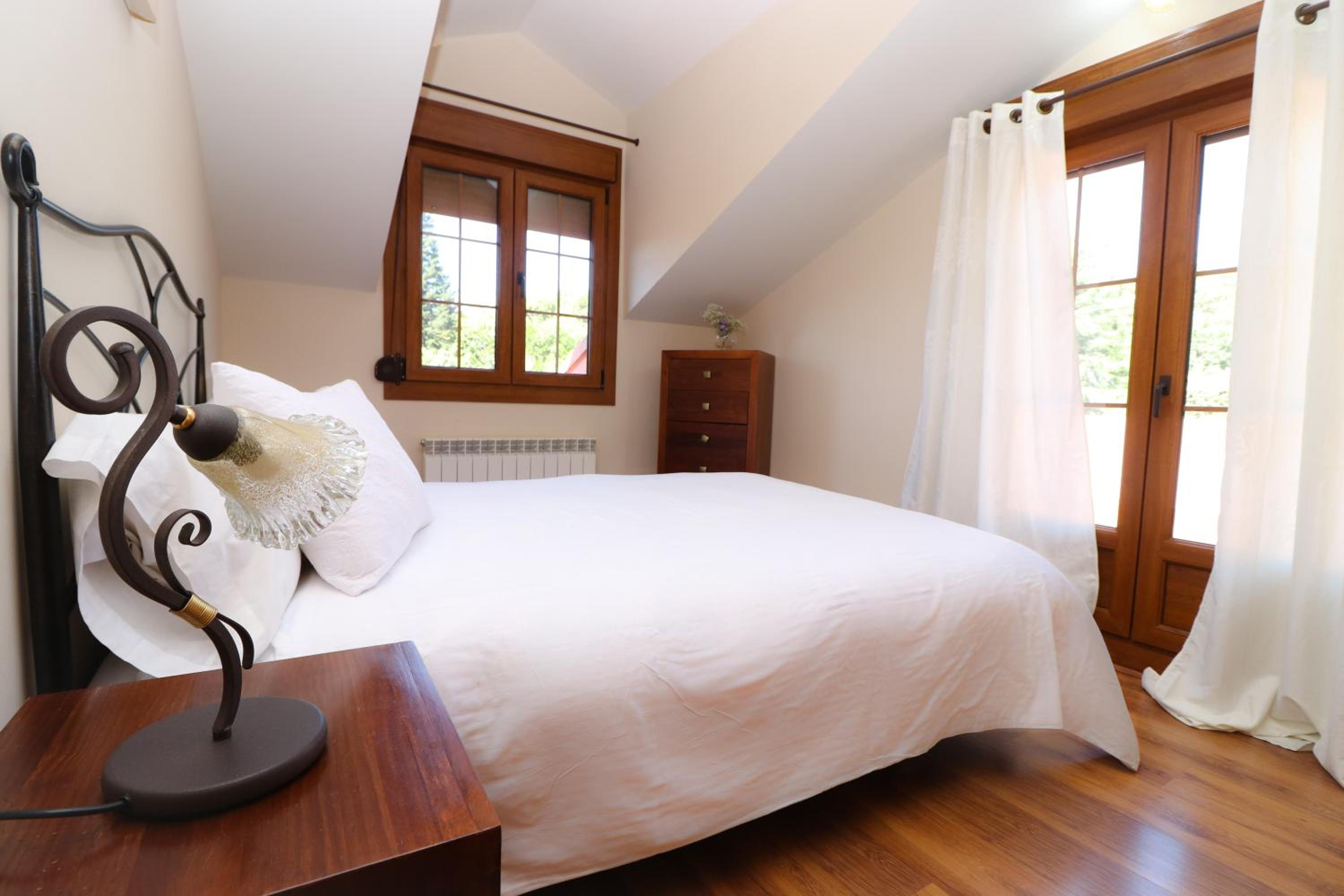 Attic - Photo 1