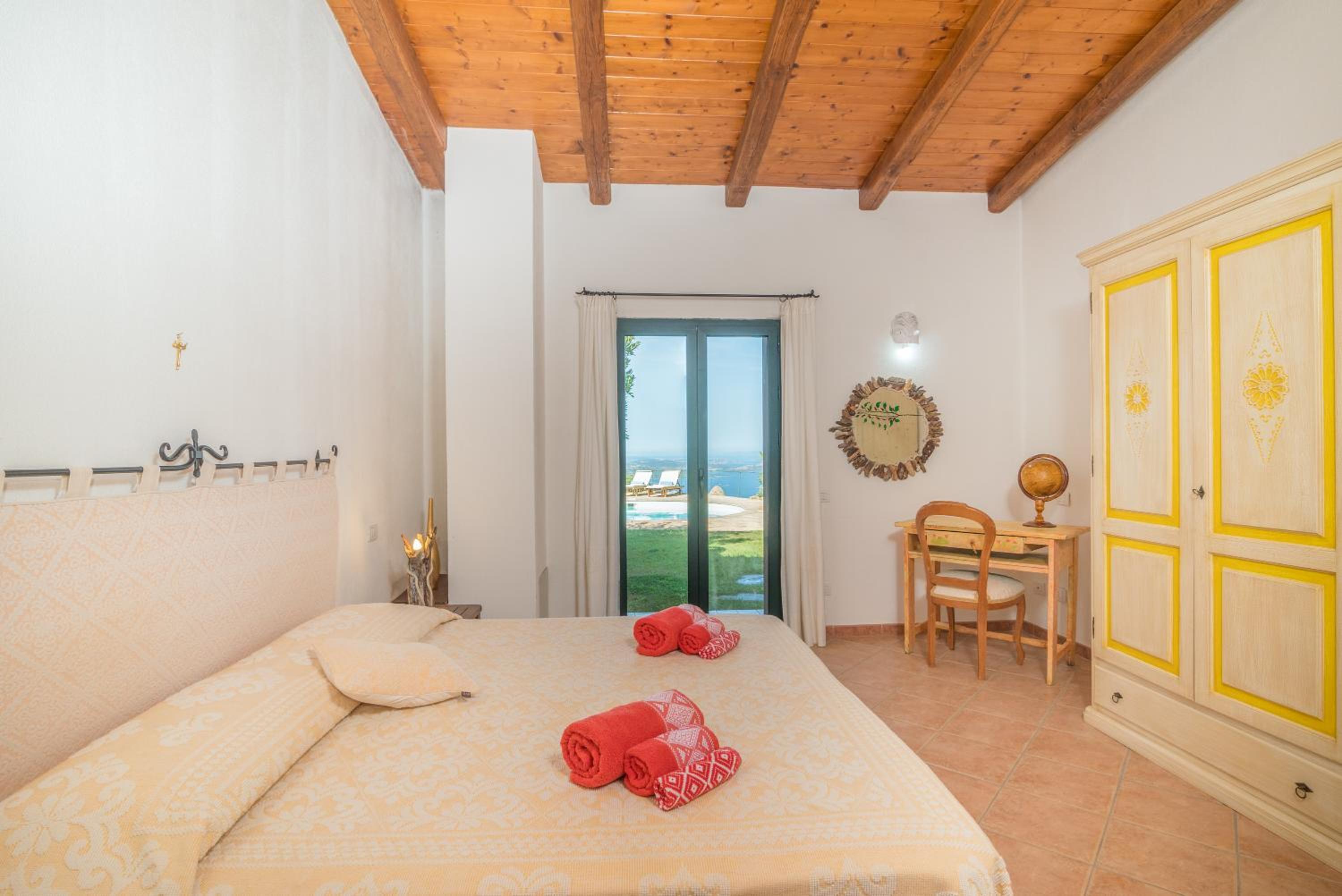 Villa with Sea View - Photo 12