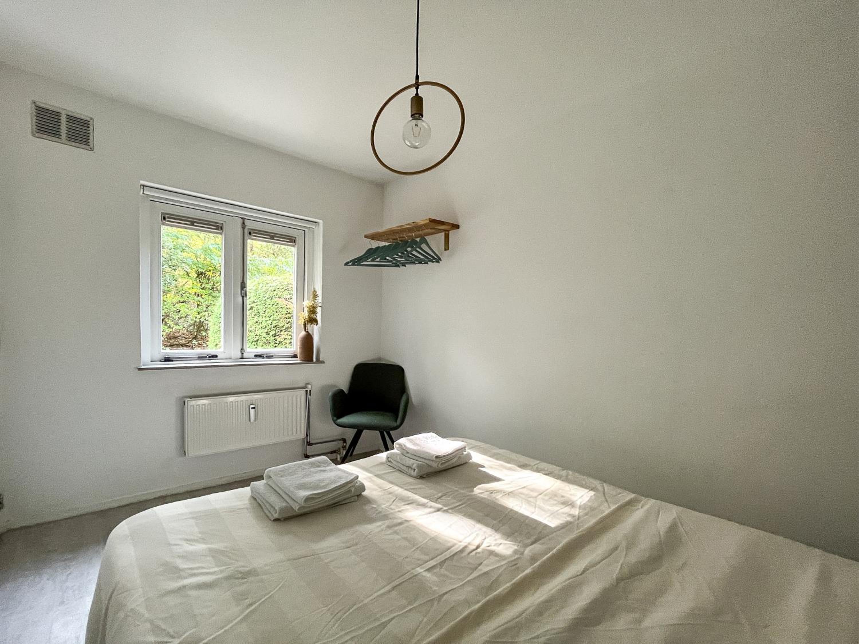Two-Bedroom House - Photo 31