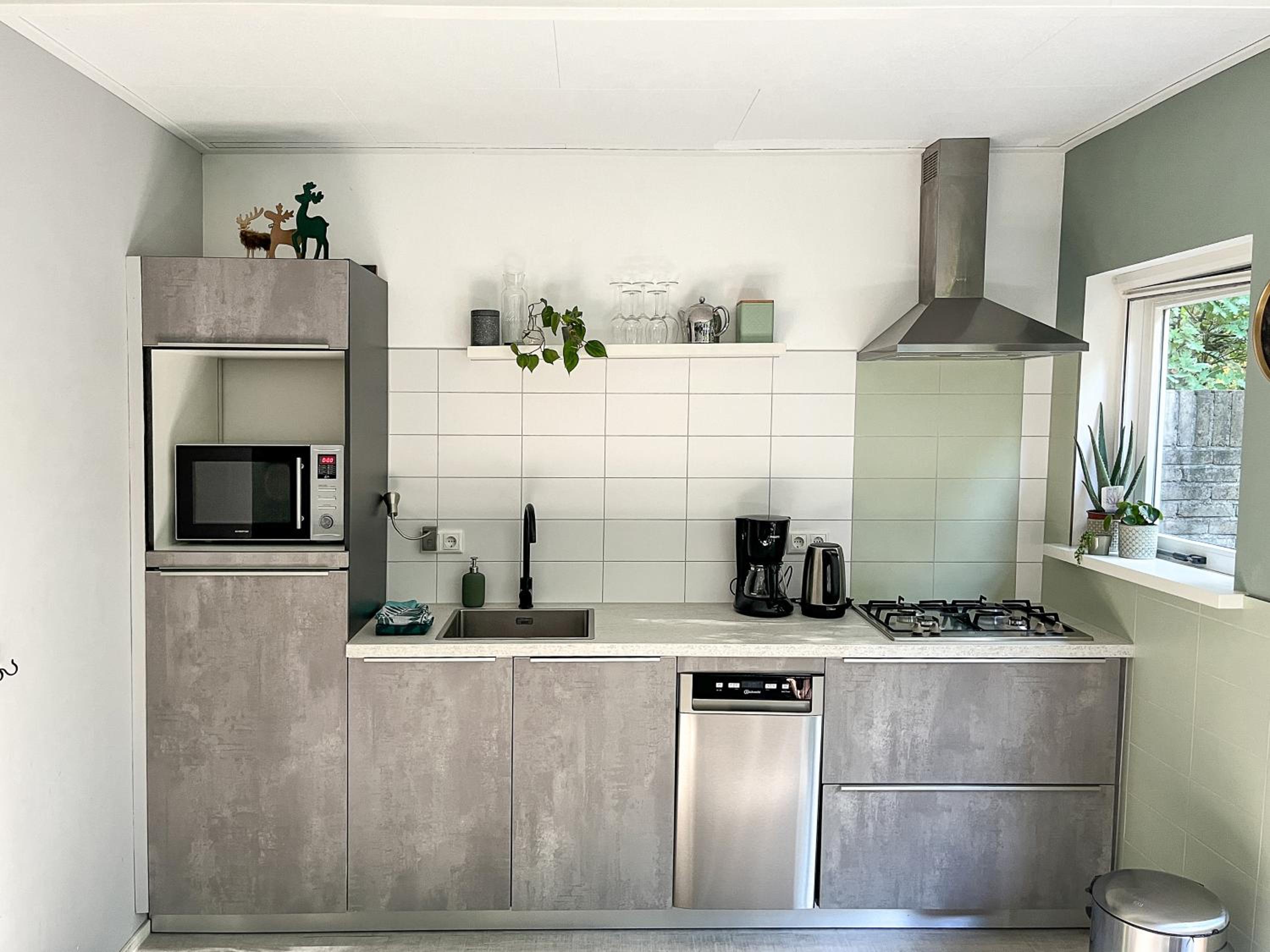 Two-Bedroom House - Photo 15