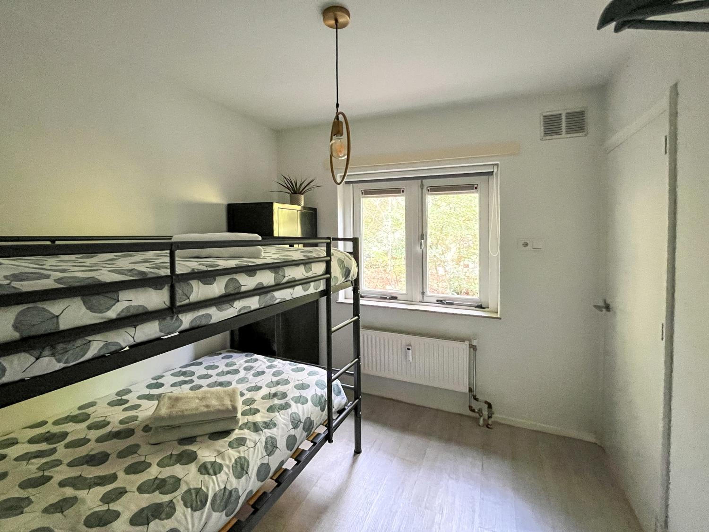 Two-Bedroom House - Photo 11