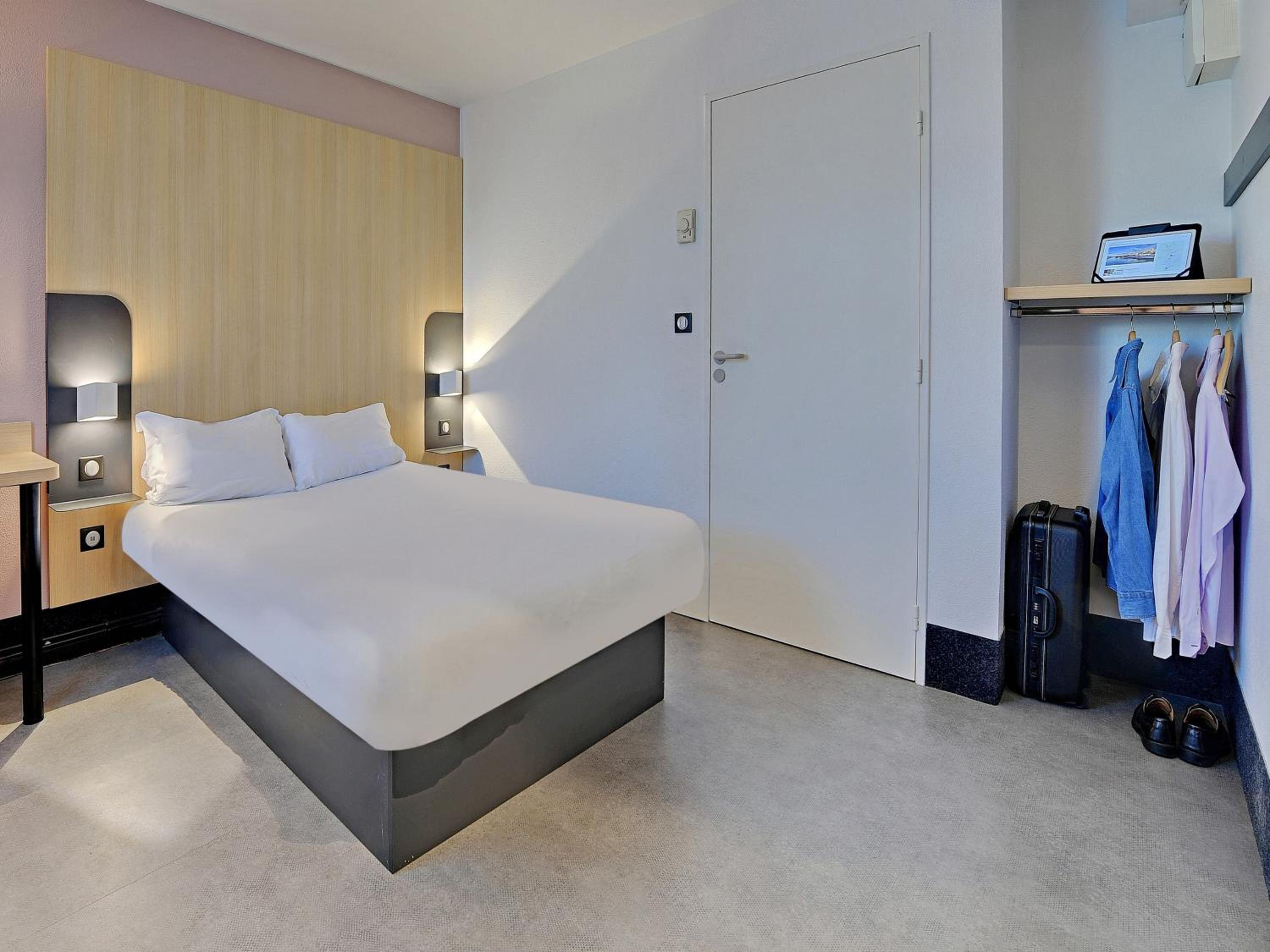 Double Room - Disability Access - Non-Smoking photo 1