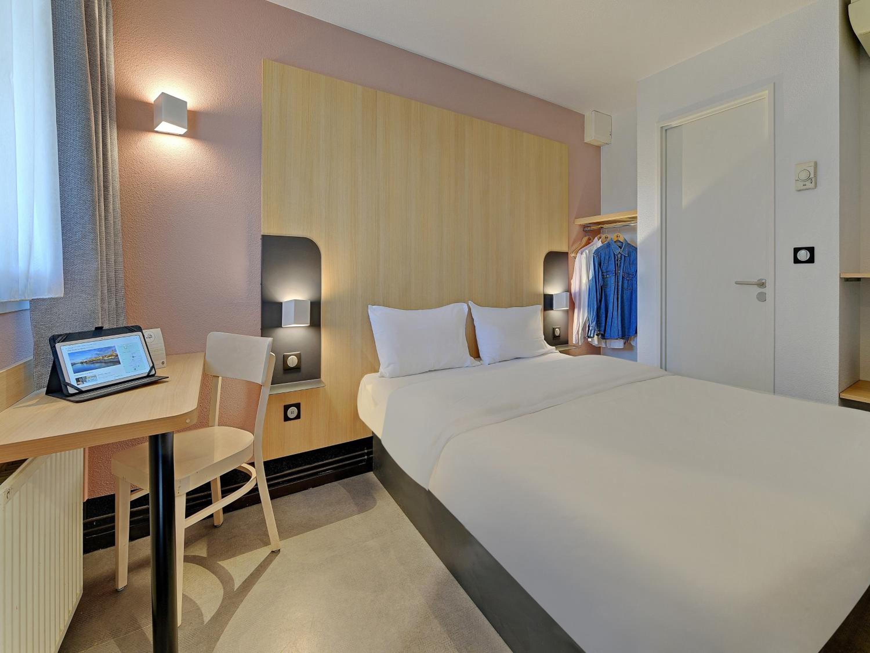 Double Room - Non-Smoking  photo 1