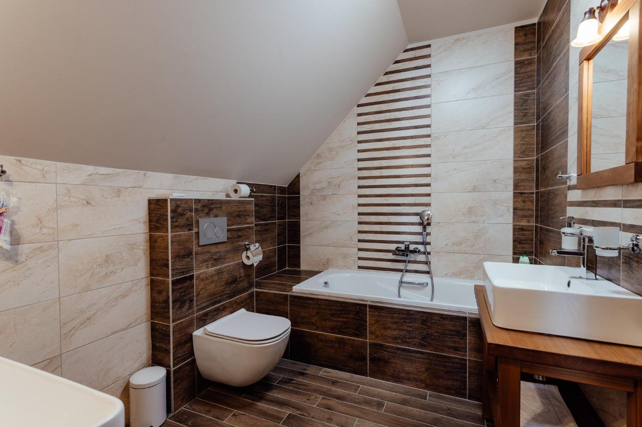Deluxe Double Room with Extra Bed photo 2
