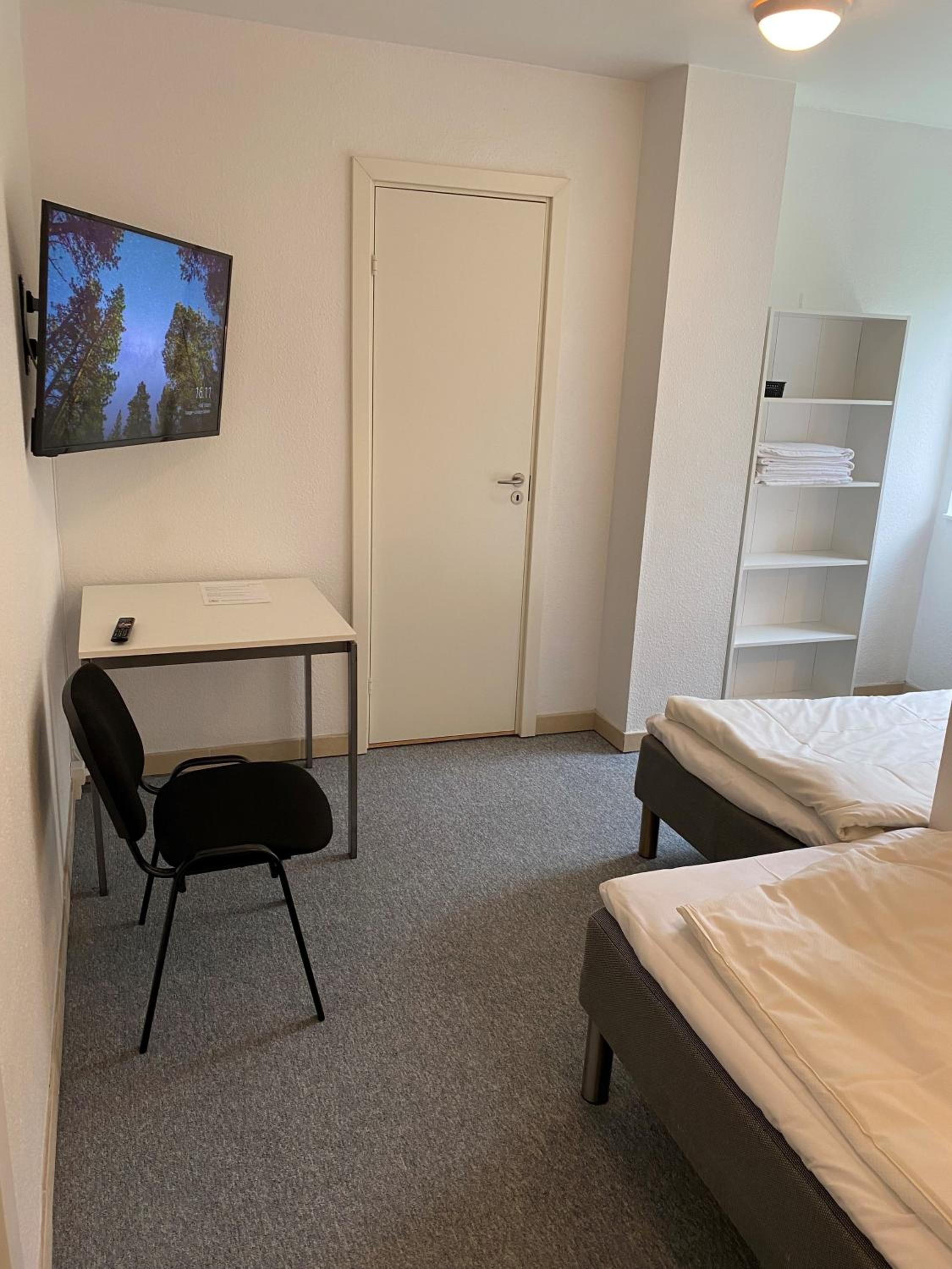 Twin Room With Bathroom photo 1