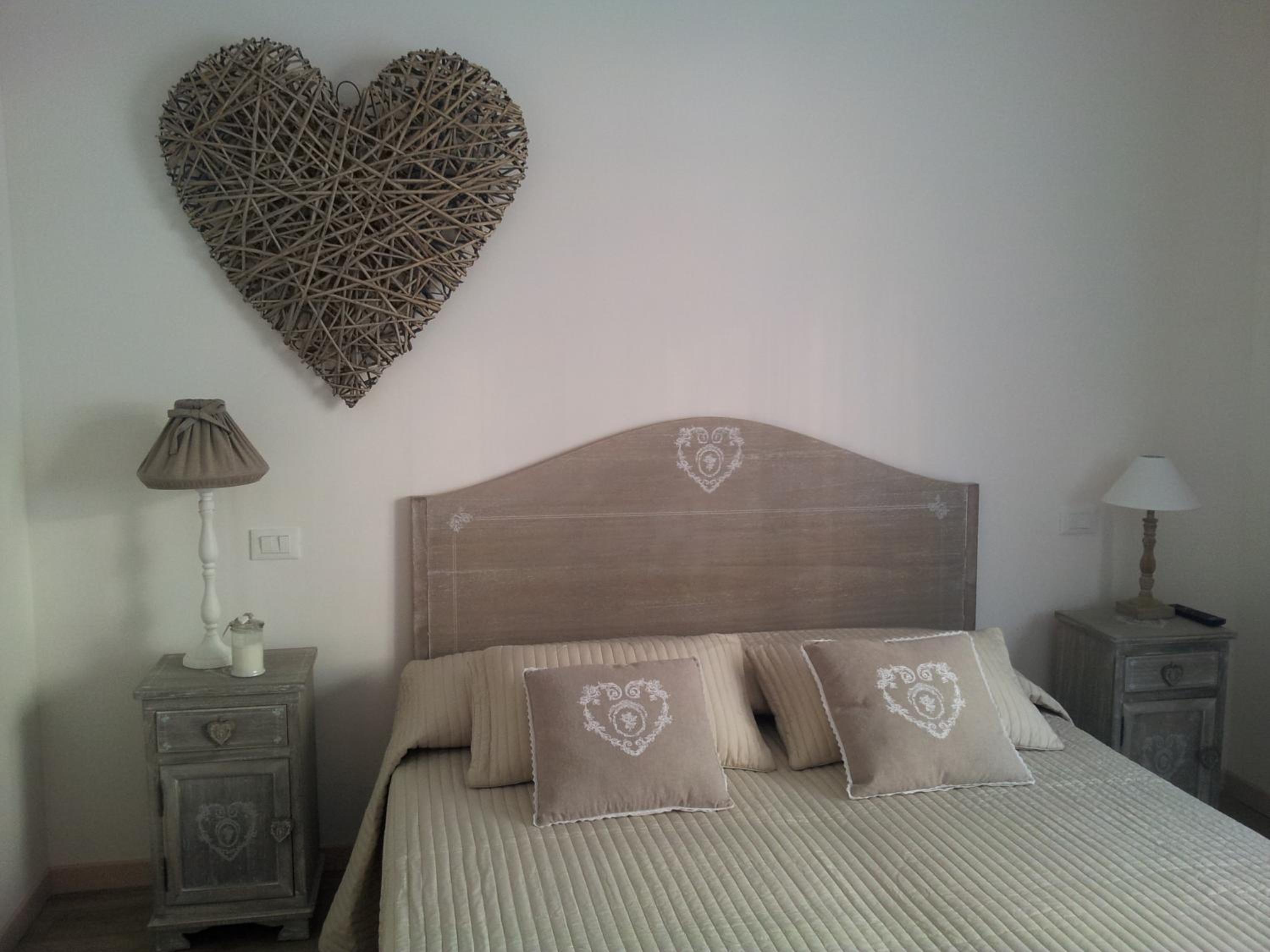 Double or Twin Room - Photo 5