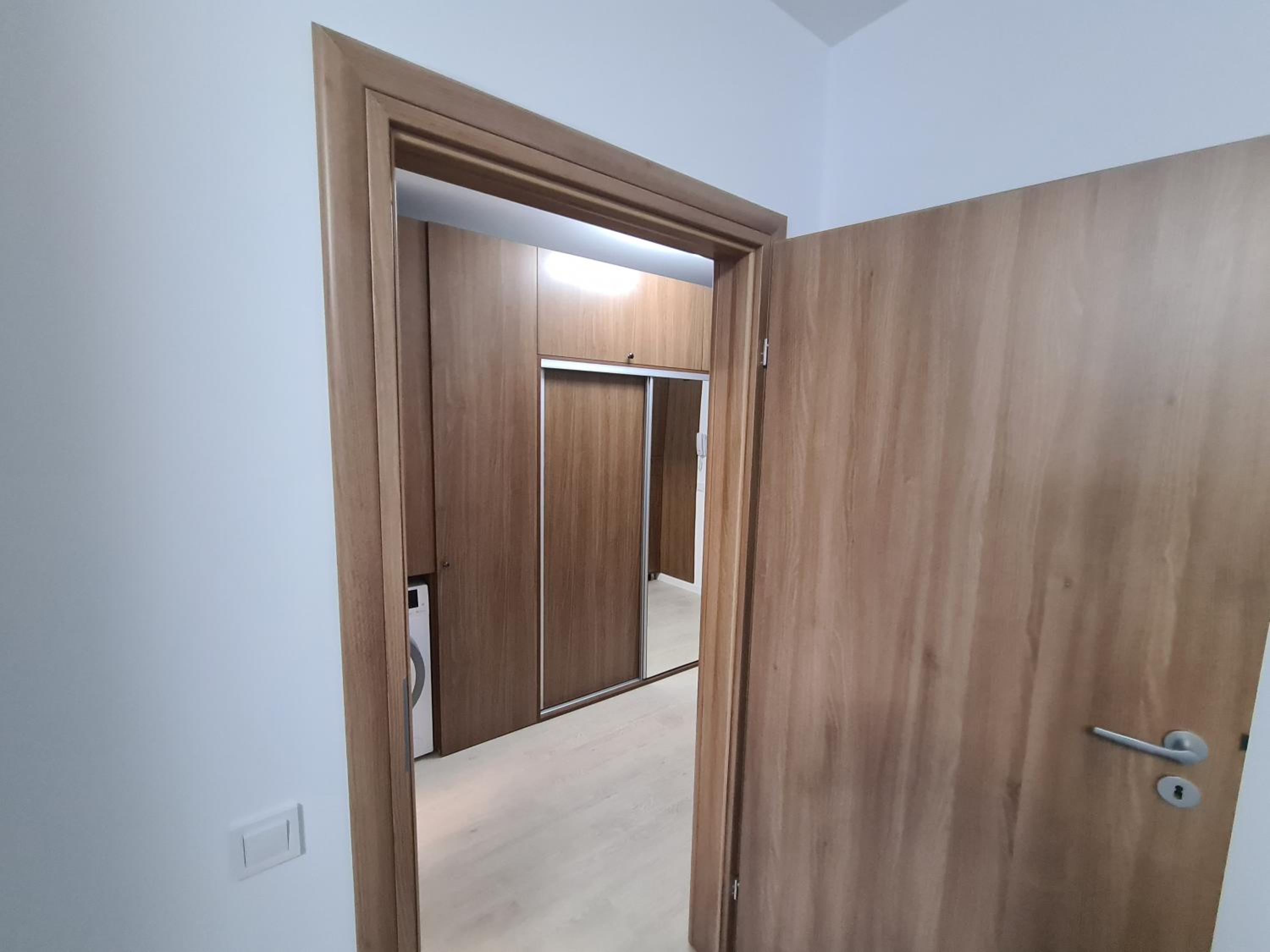One-Bedroom Apartment - Photo 35