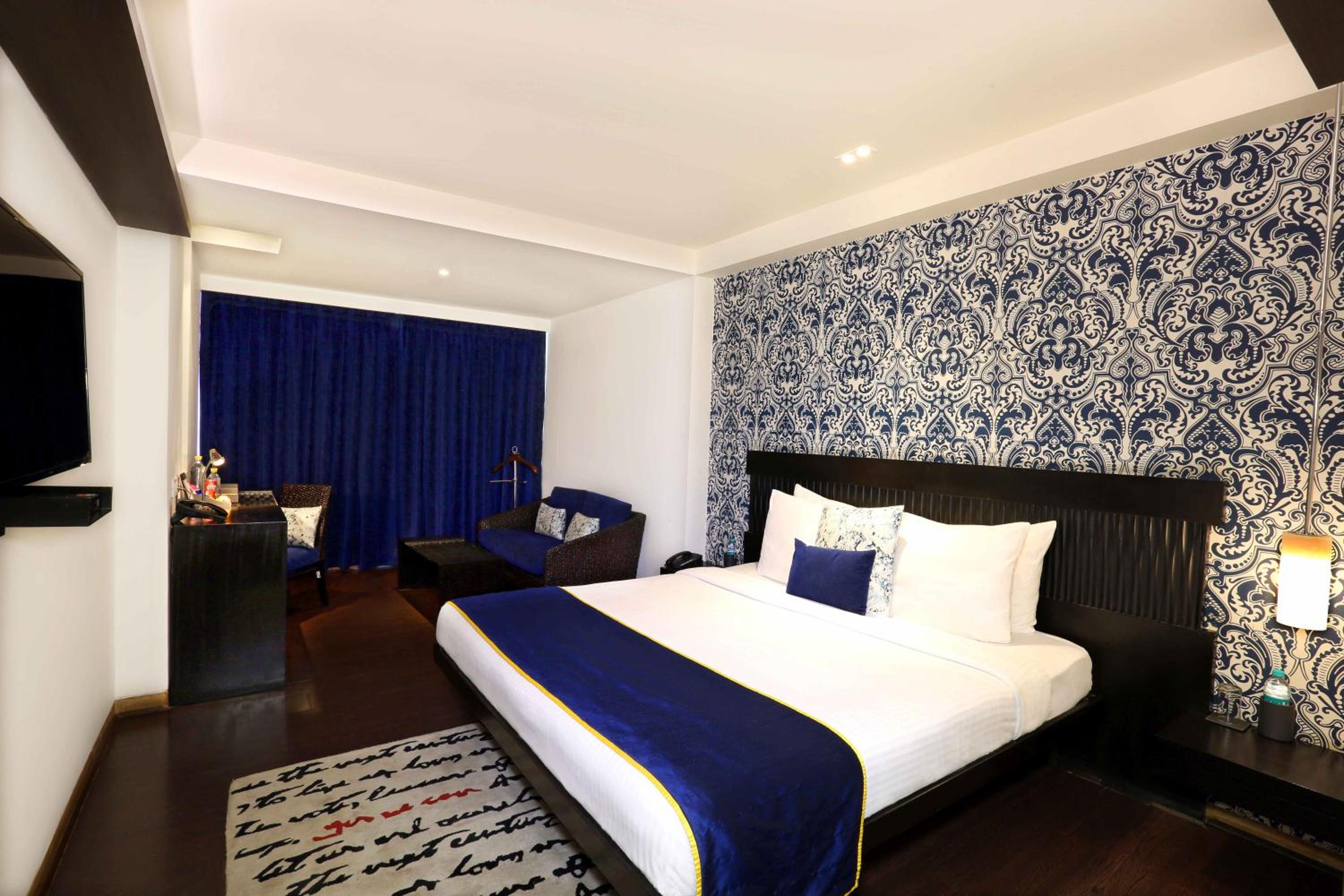 Club Double Room - Photo 5