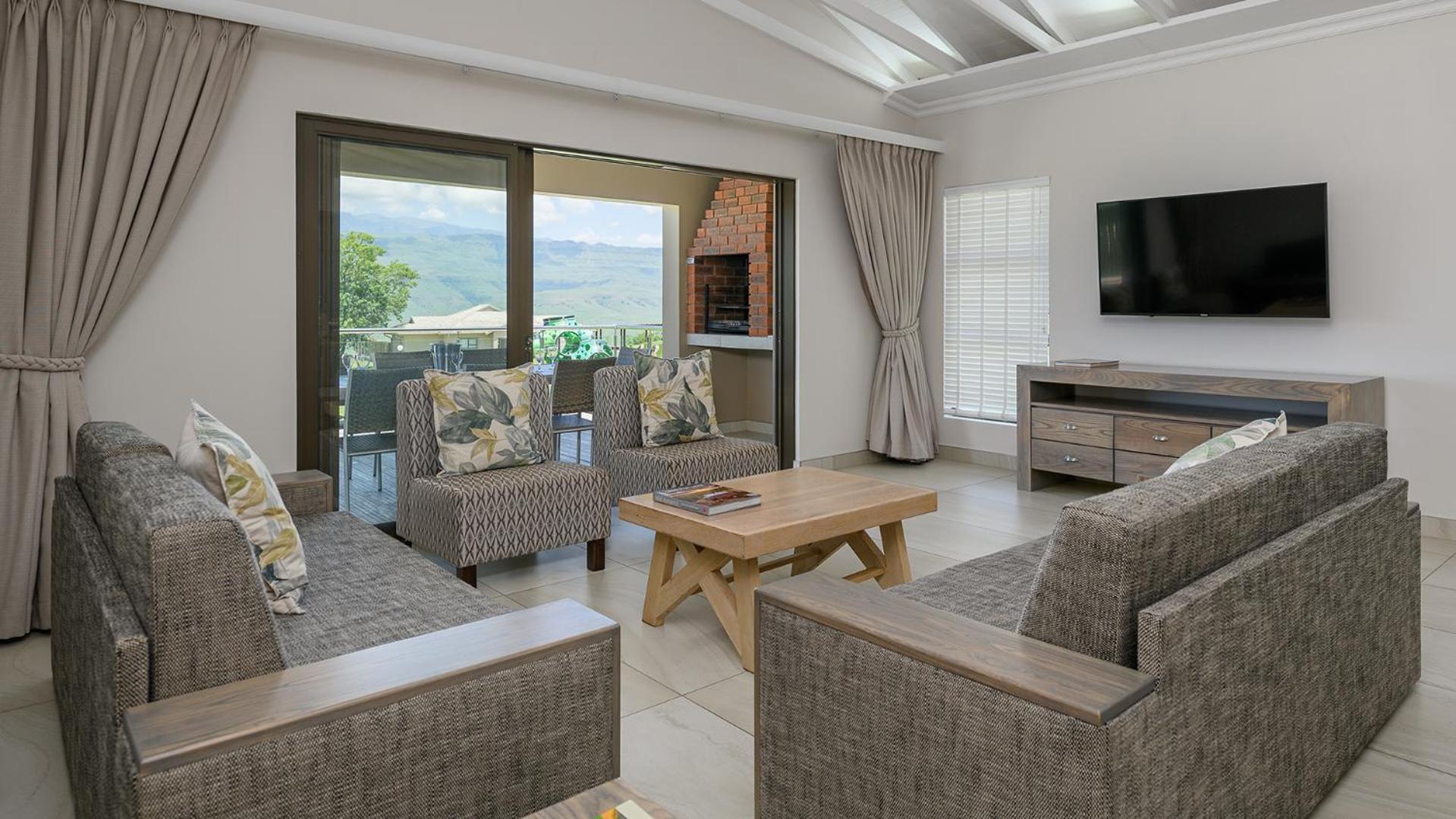 Three Bedroom Chalet with Splash pool