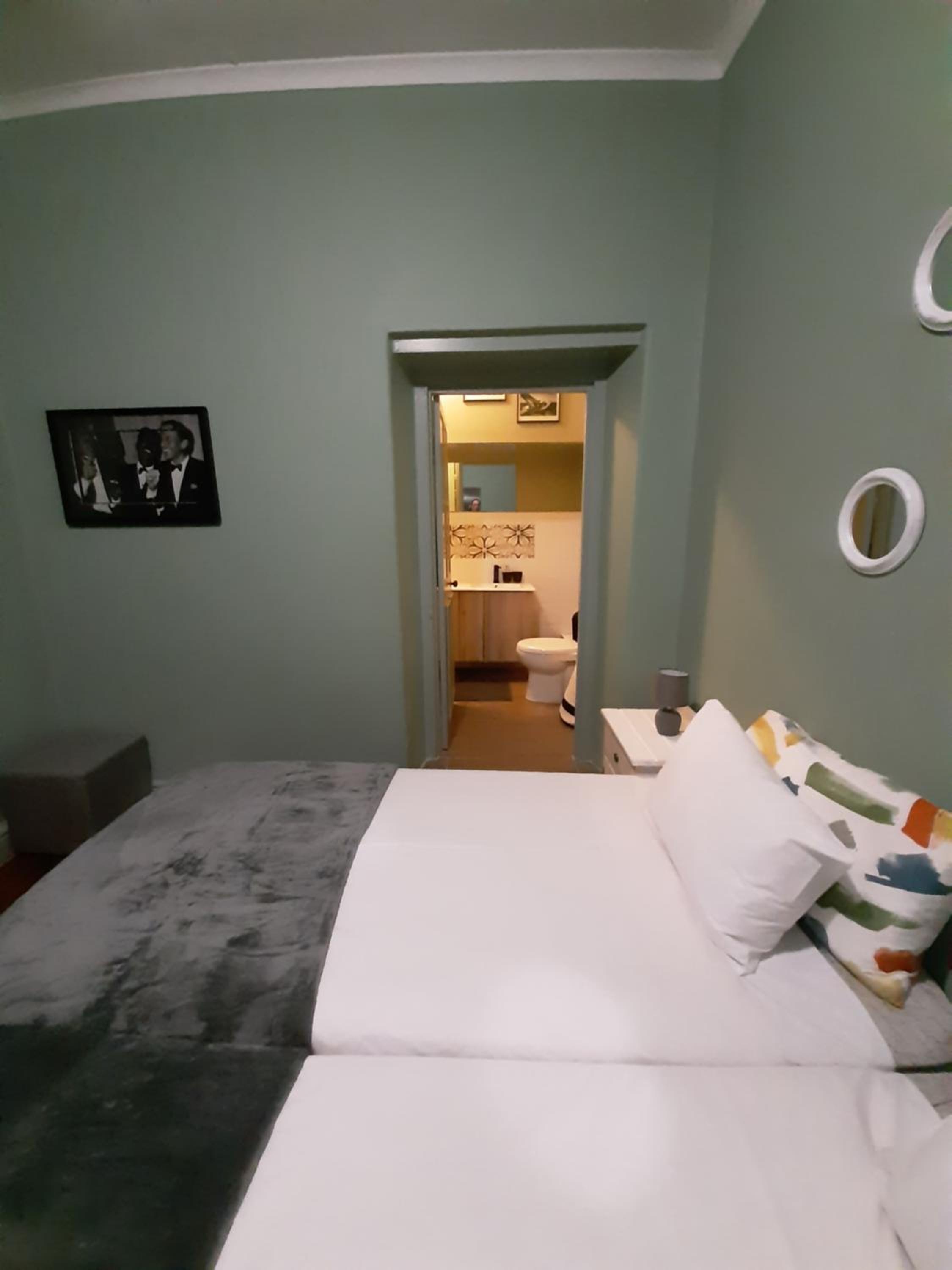 Double Room With Private Bathroom photo 3