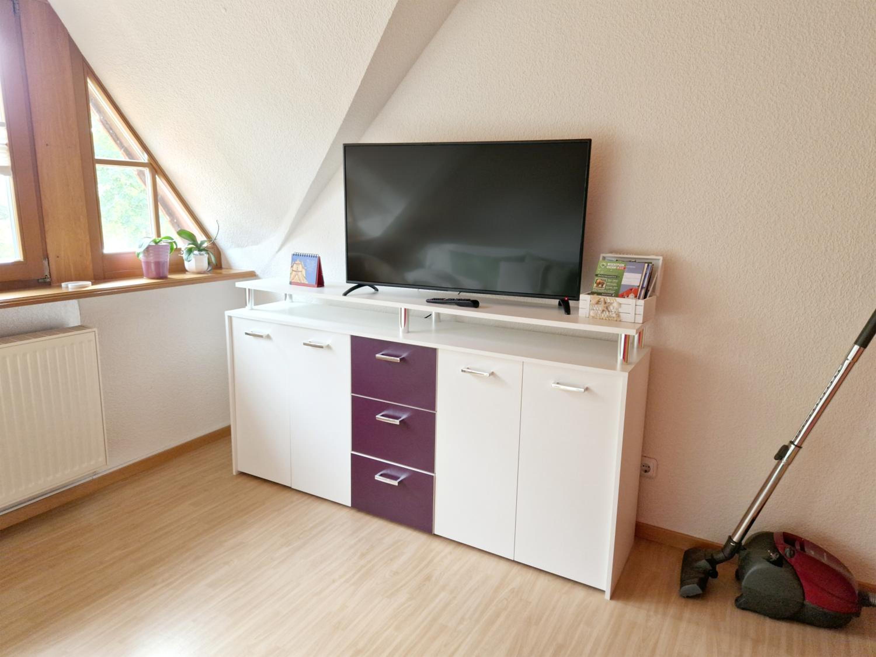 Apartment with Balcony photo 3