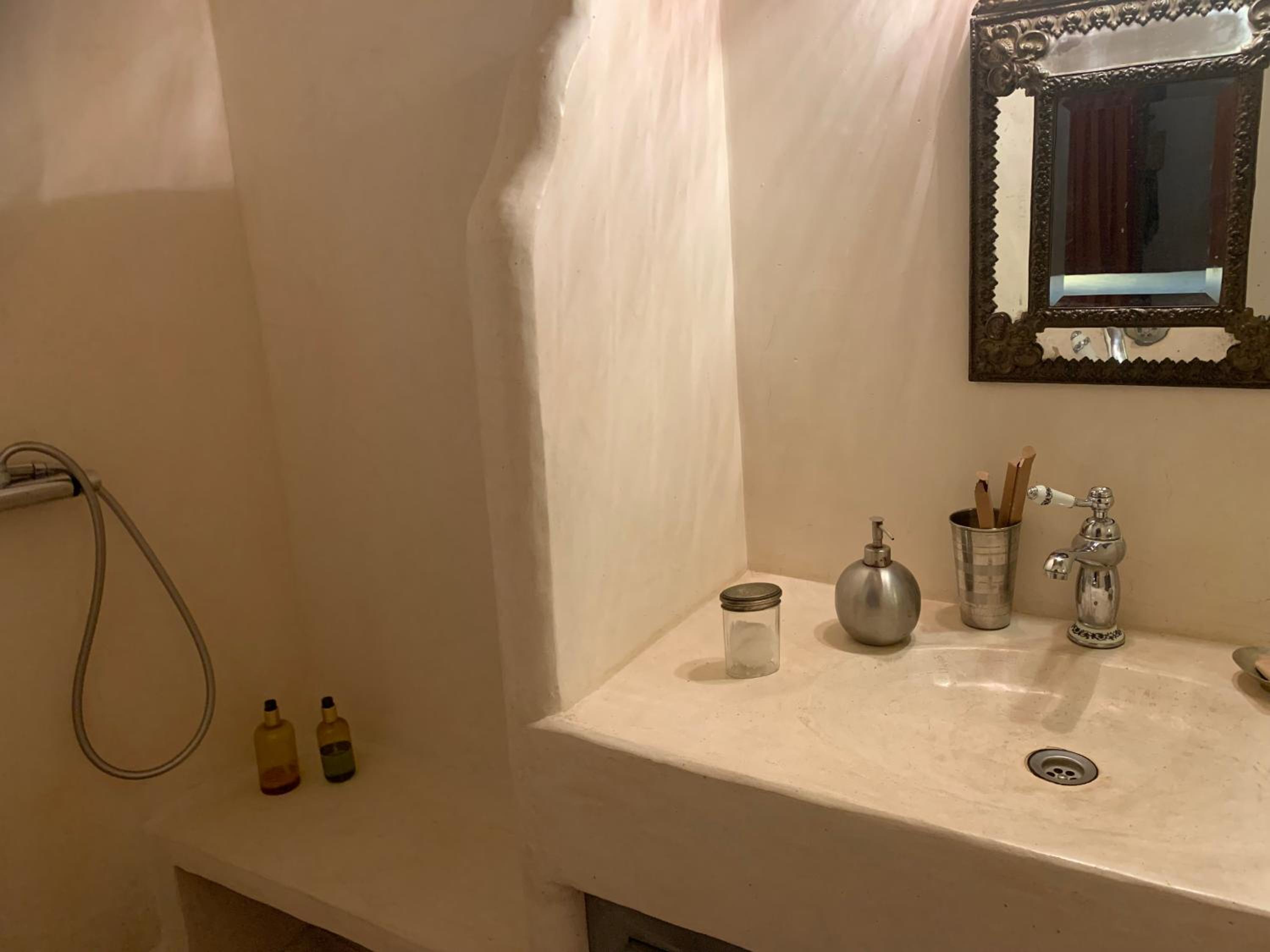 Deluxe Double or Twin Room photo 2