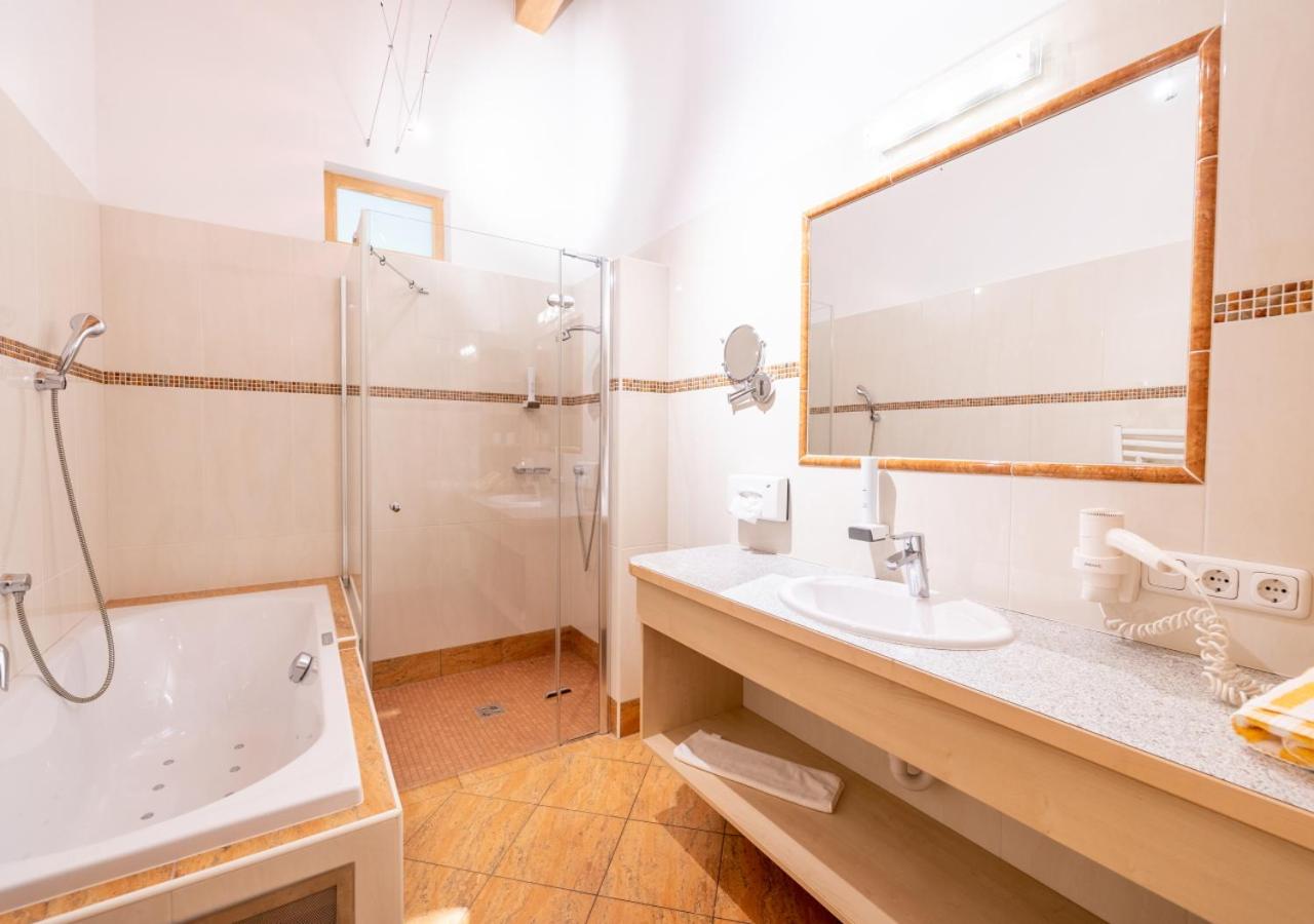 Family Suite - Photo 7