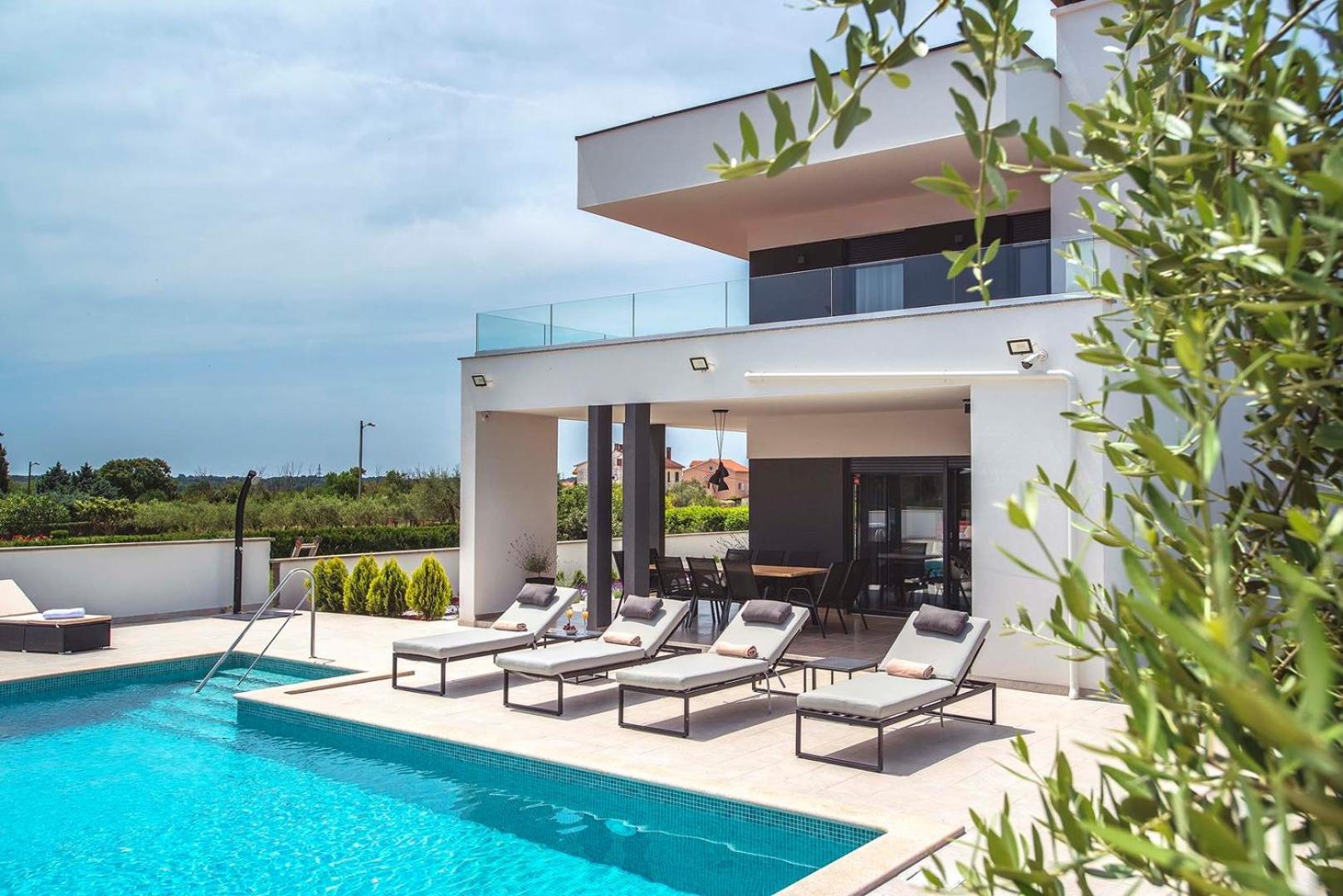 Villa with Private Pool photo 2