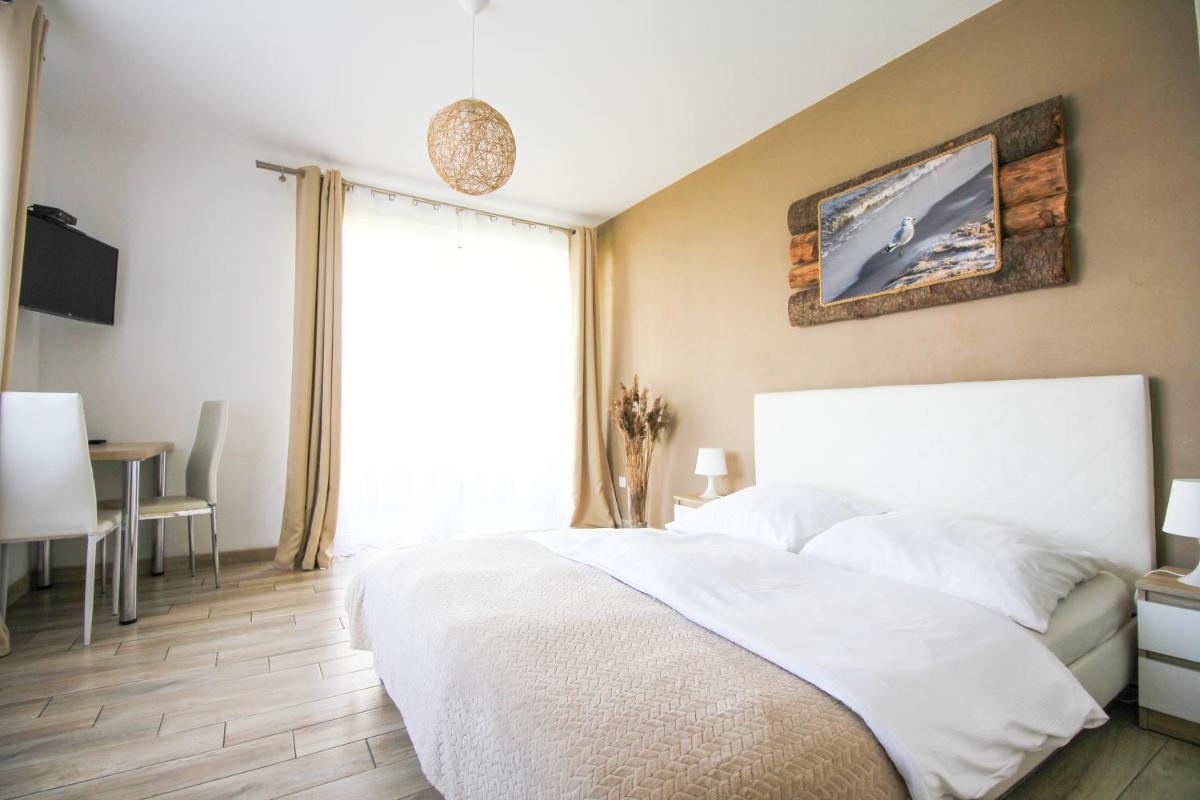 Deluxe Double Room with Balcony photo 1