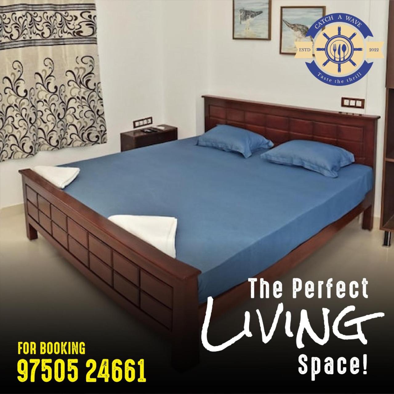 Deluxe Double Room (2 Adults + 1 Child) - Photo 3