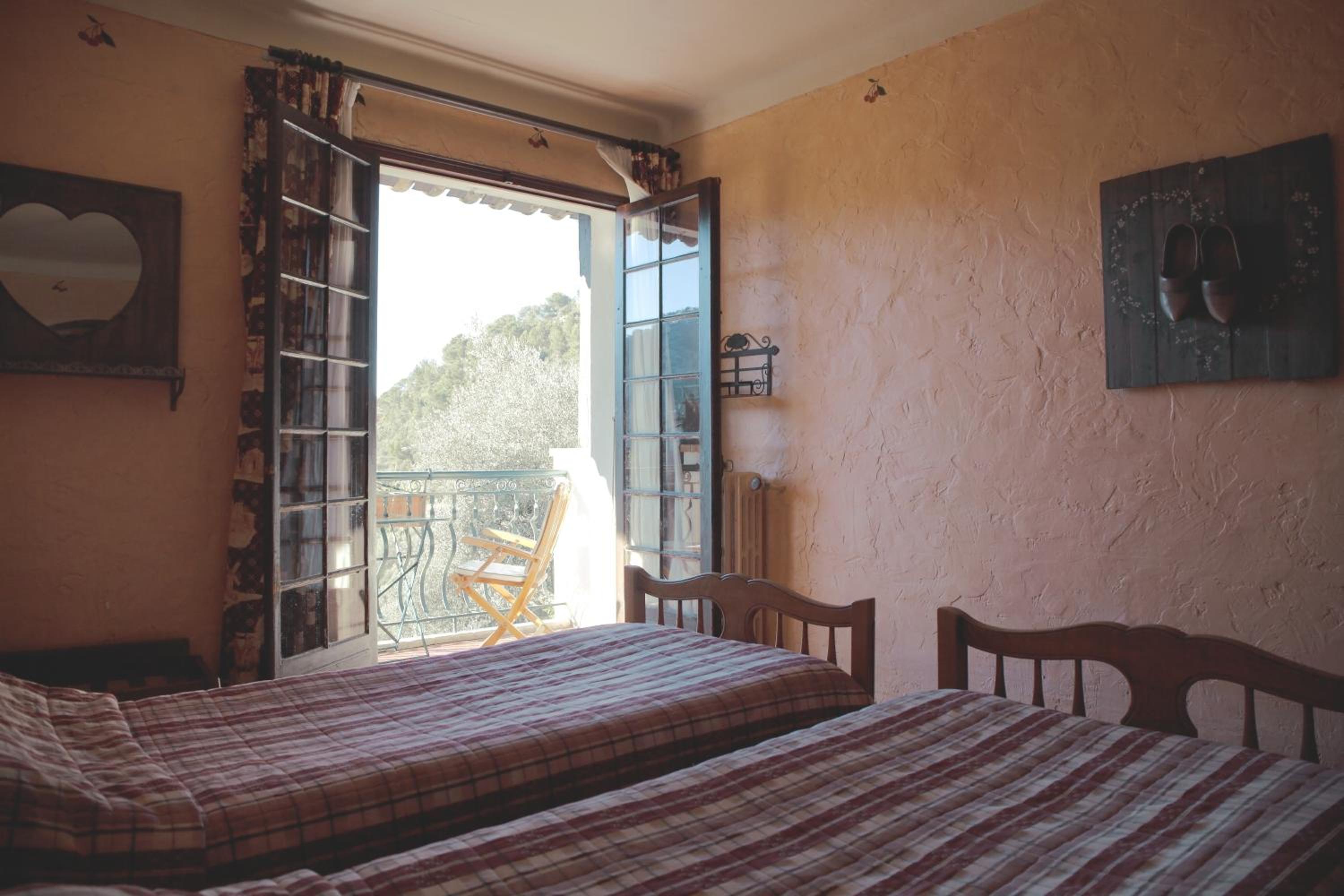 Provençal Twin Room with Balcony and Valley View - Photo 1
