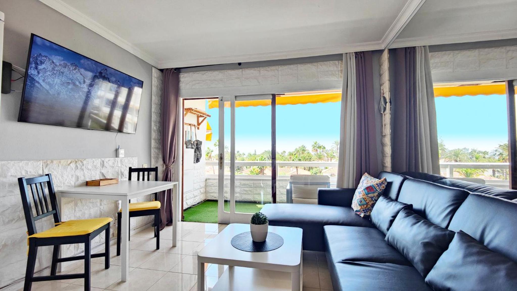 Apartamento con vista a la piscina