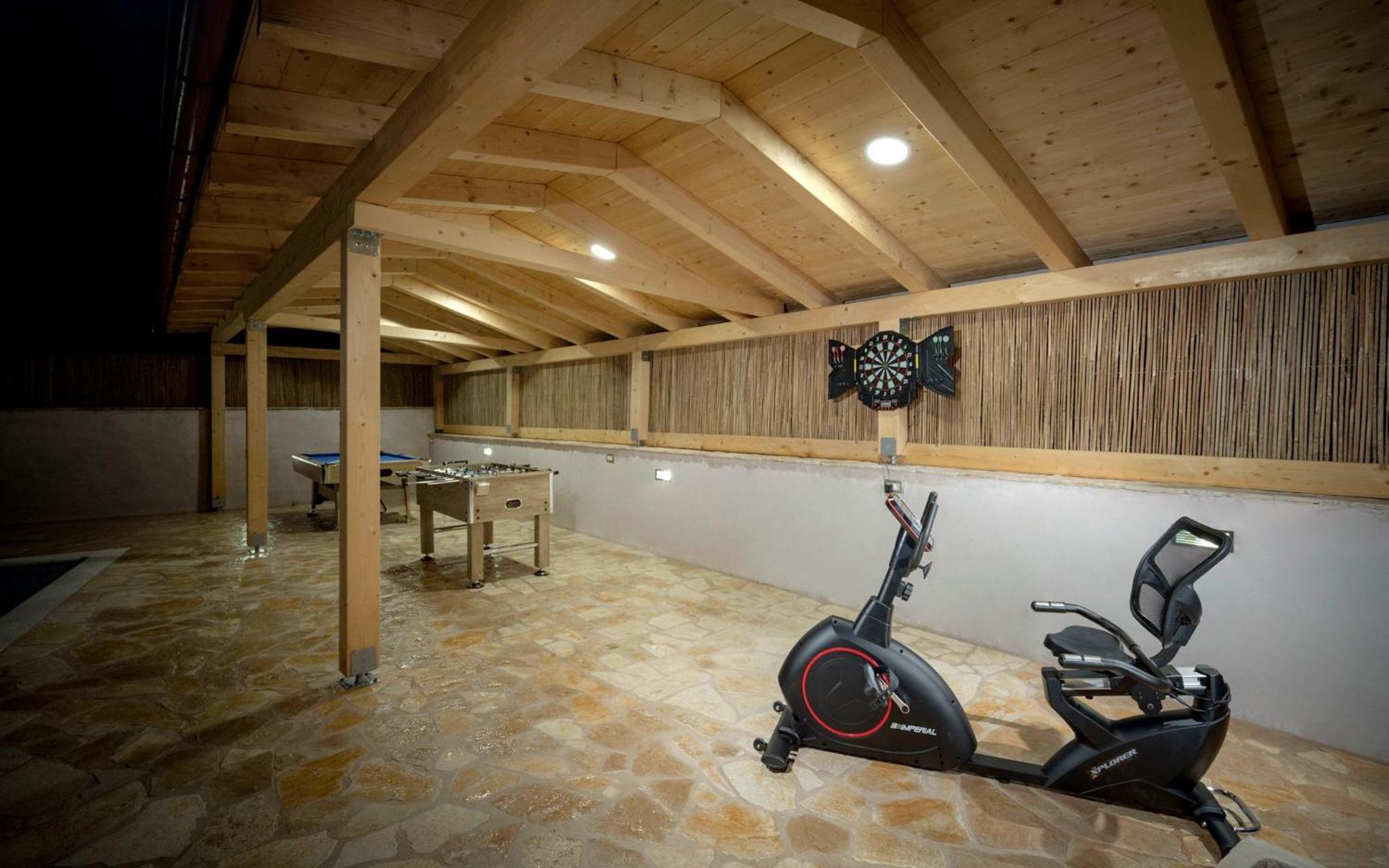 Villa photo 3