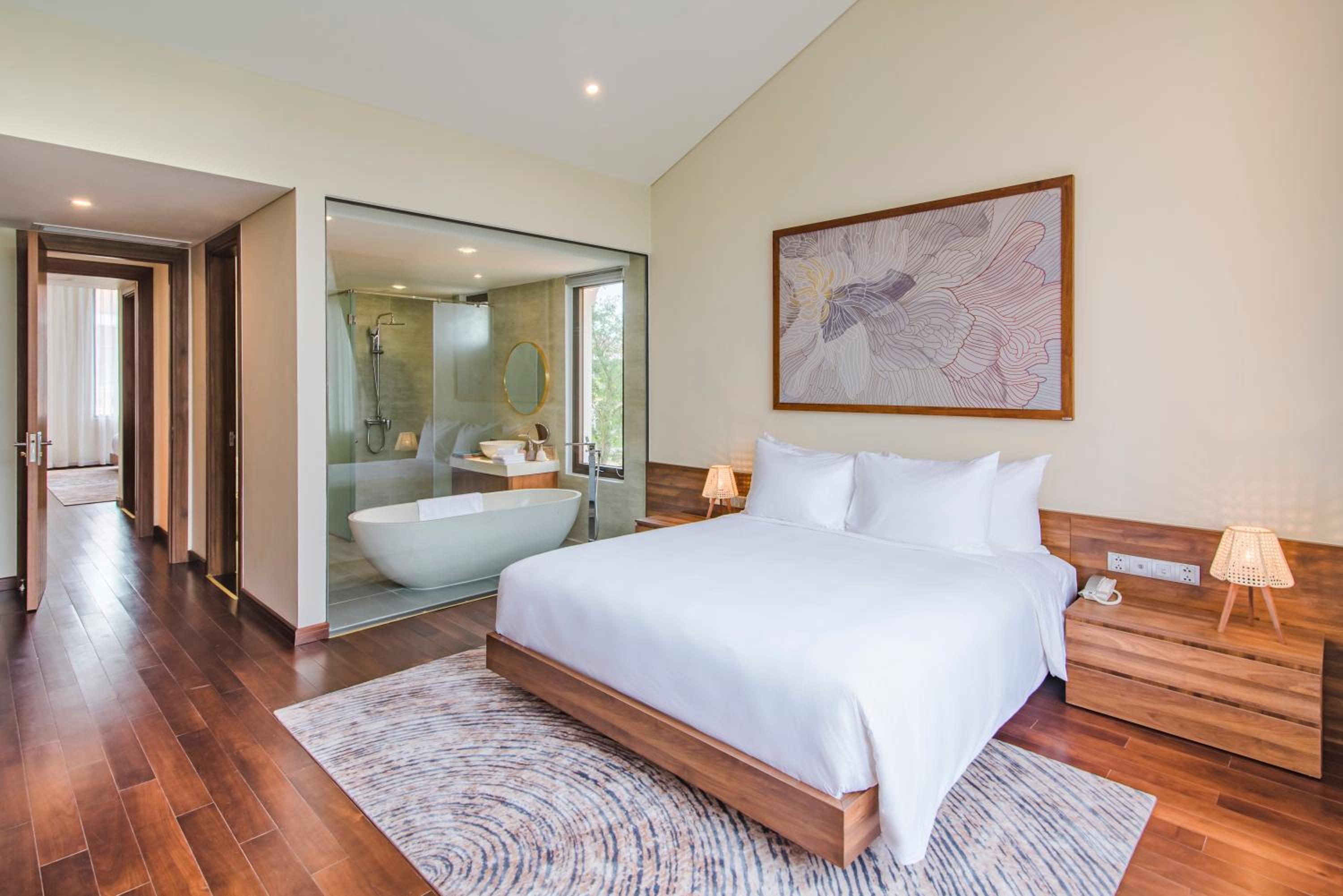 Hoi An Memories Show (Eco class) - Deluxe King Room River View