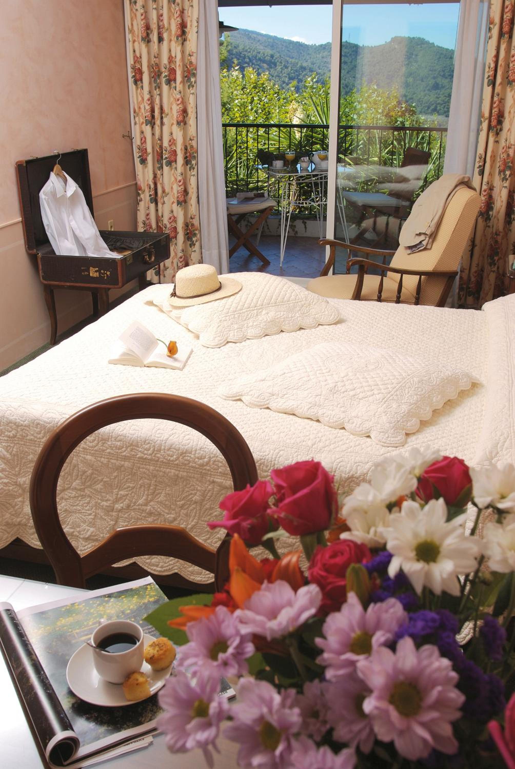 Loggia Superior Double Room with Valley View - Photo 1