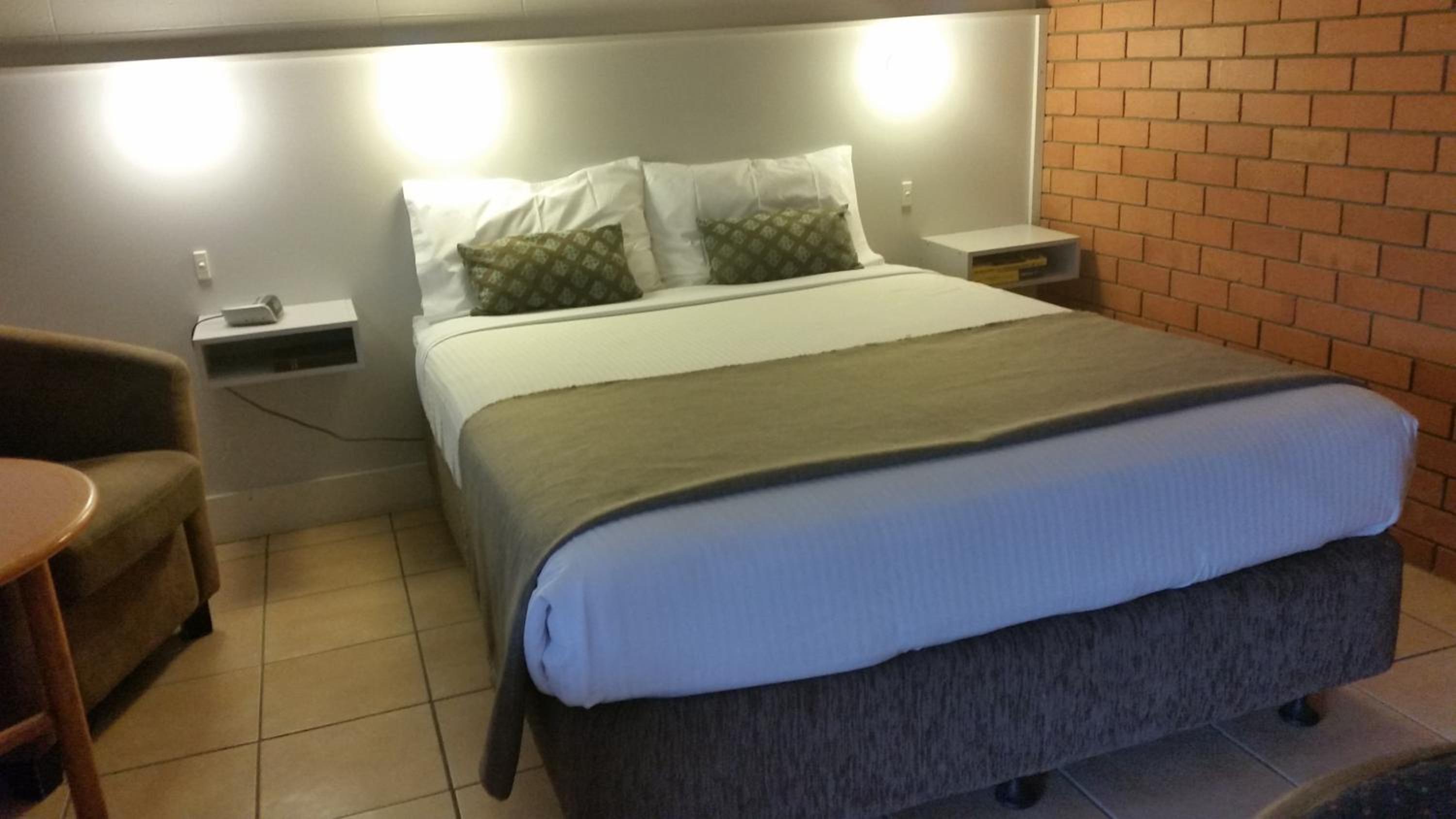Standard Queen Room photo 3