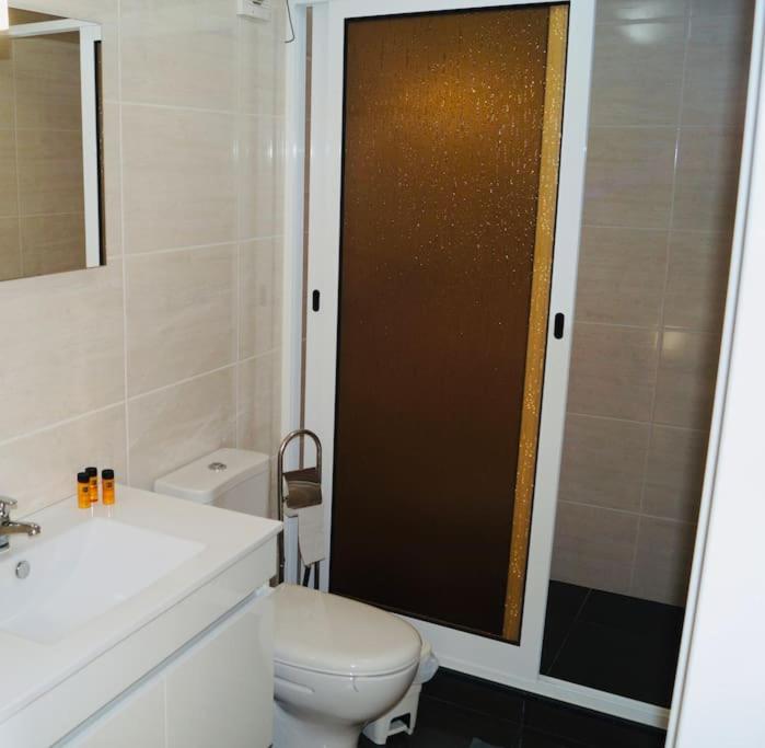 Three-Bedroom House photo 2