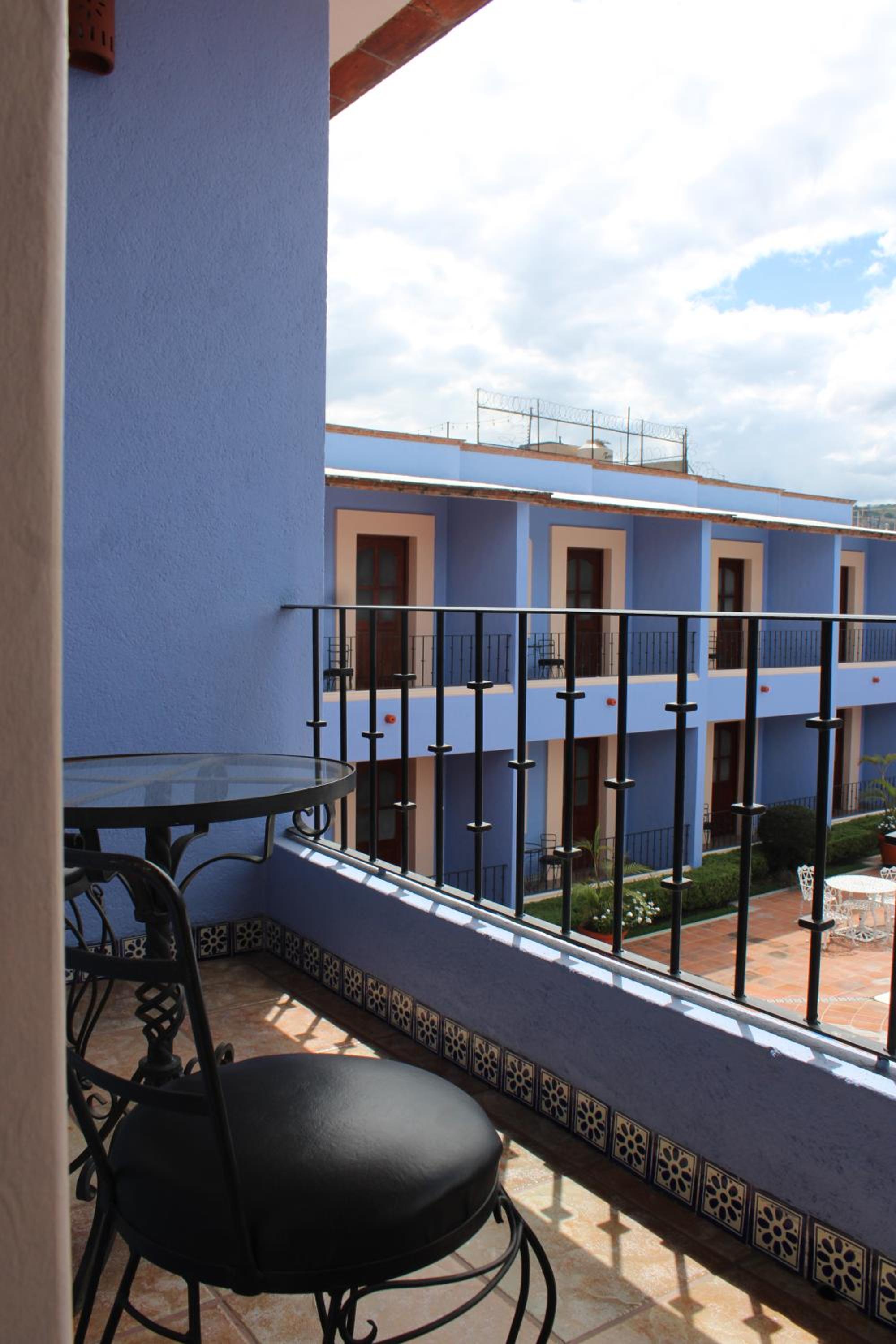 Deluxe Double Room with Balcony photo 2