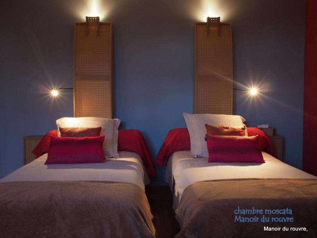 Twin Room with Bath photo 3