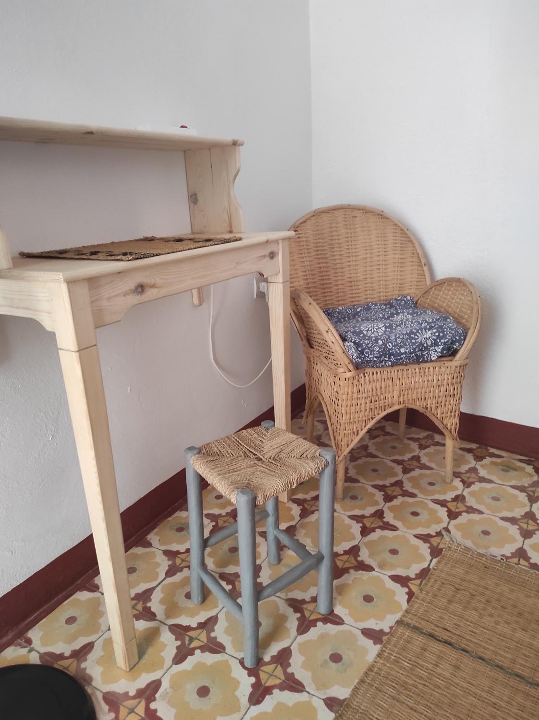 Double Room with Private Bathroom - Photo 7