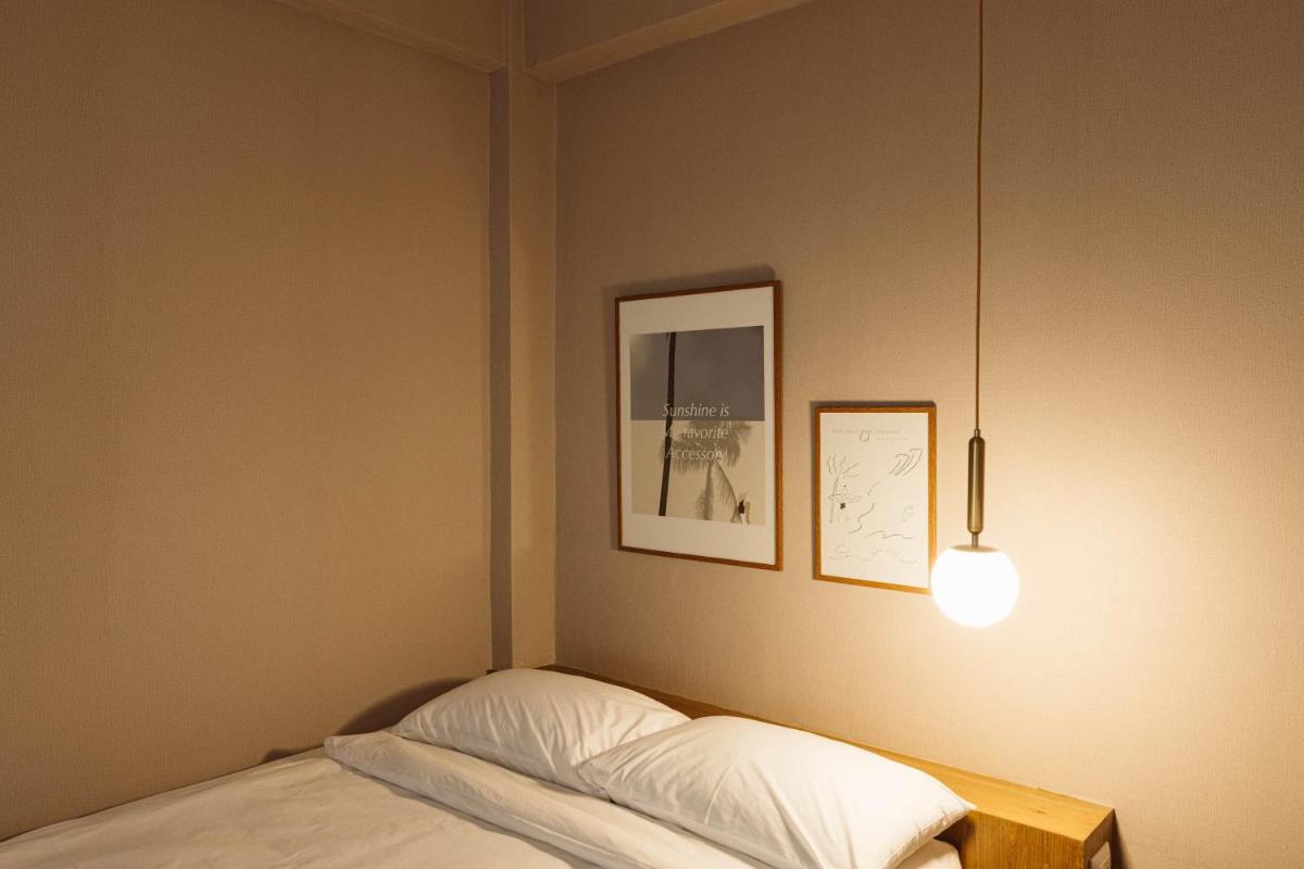 Budget Double Room - Photo 3