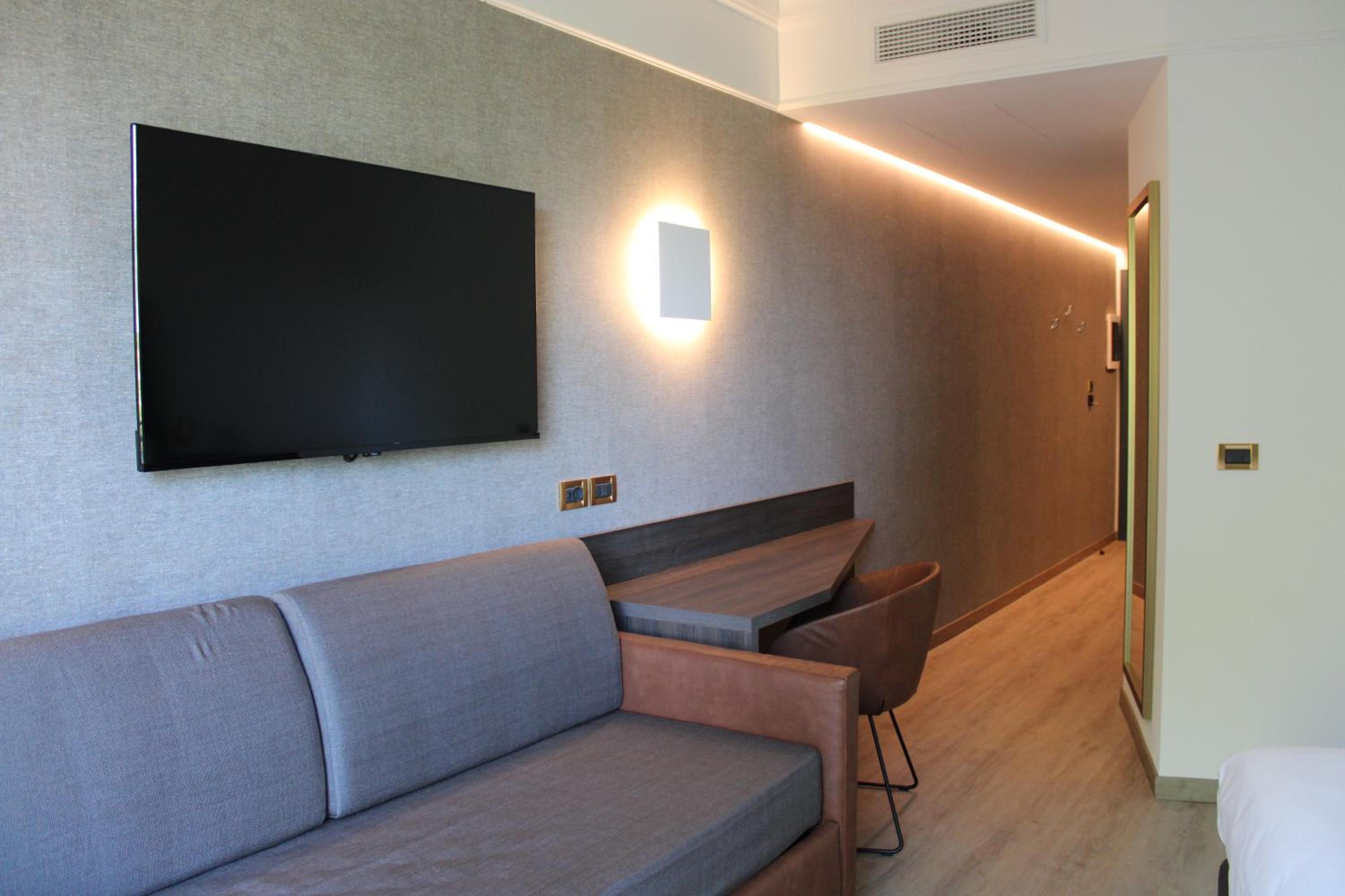 Executive Room - Photo 4
