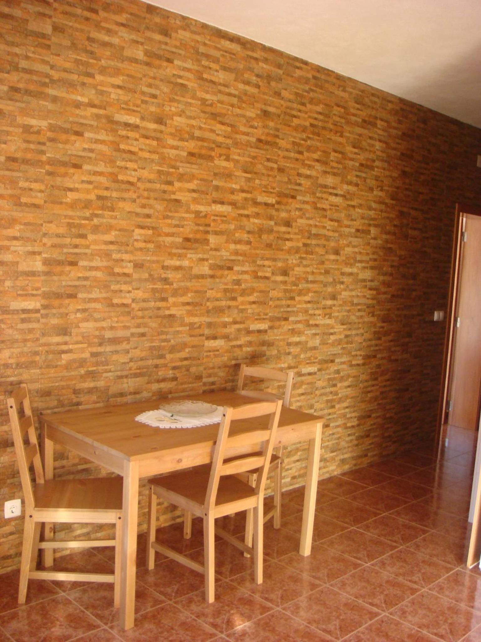 One-Bedroom House - Photo 5