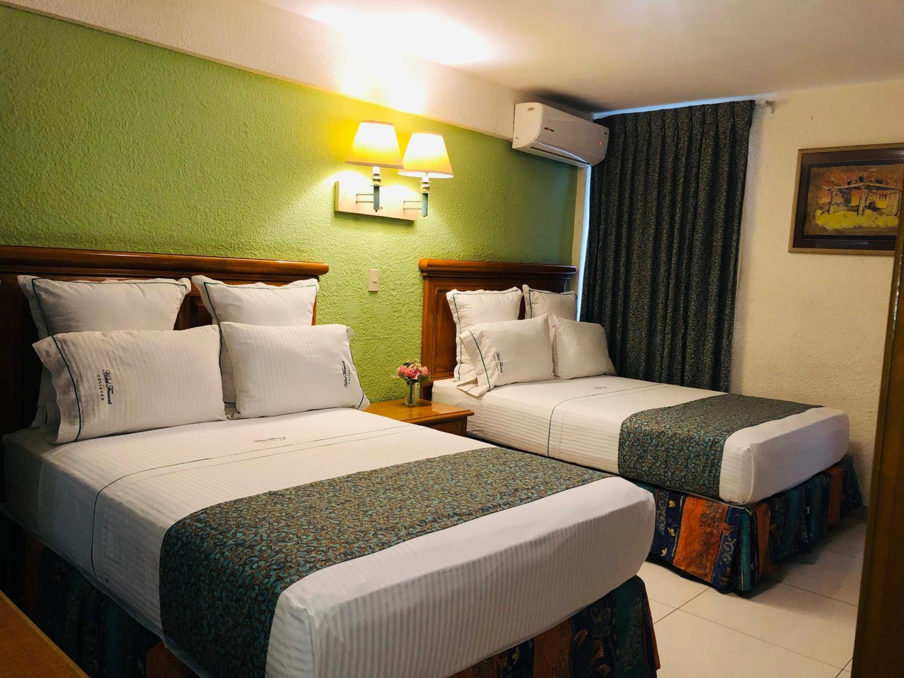 Twin Room - Photo 1