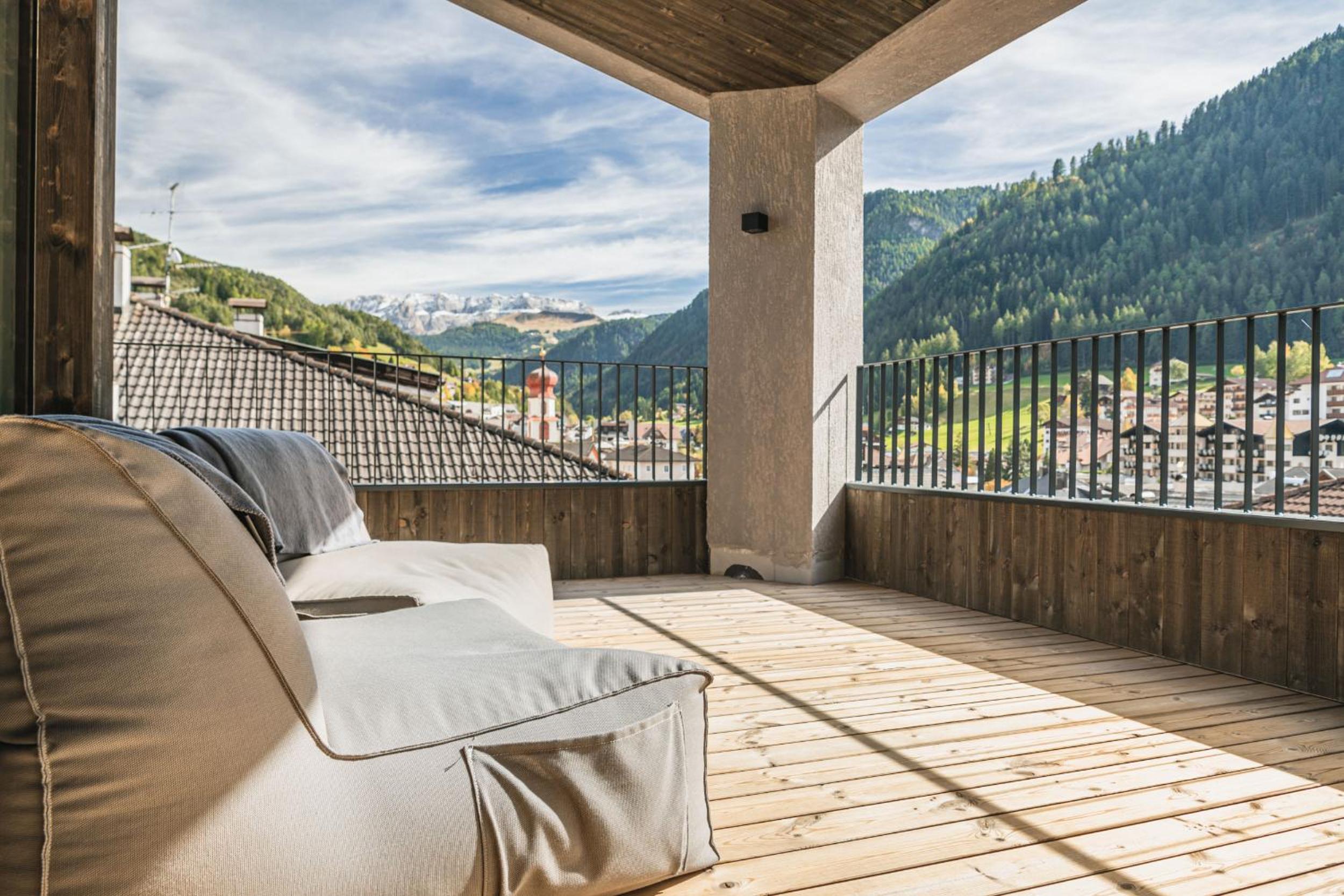 2 Bedrooms Penthouse Apartment with terrace (4-6 Adults) photo 2