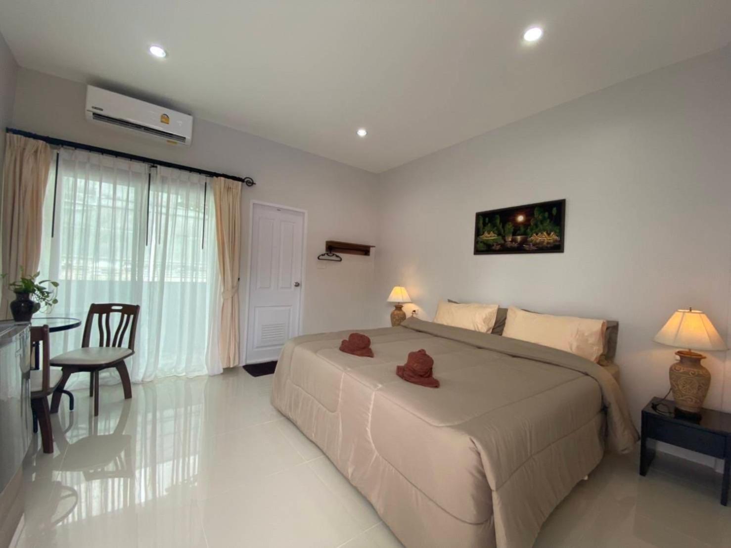 Double Room - Photo 1