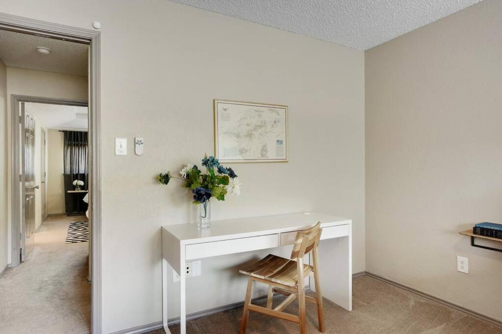 Two-Bedroom House photo 2