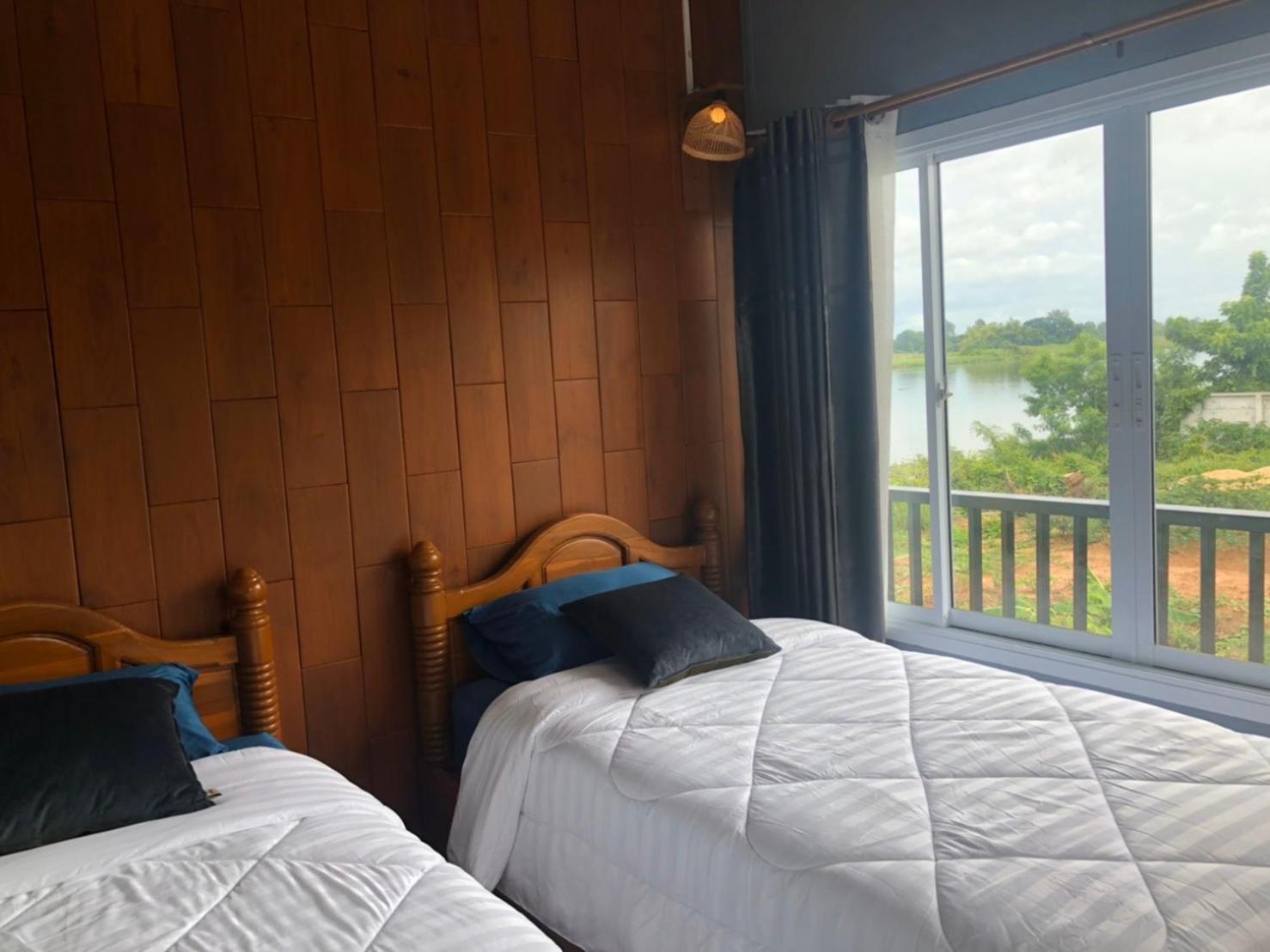 Twin Room with View - Photo 9