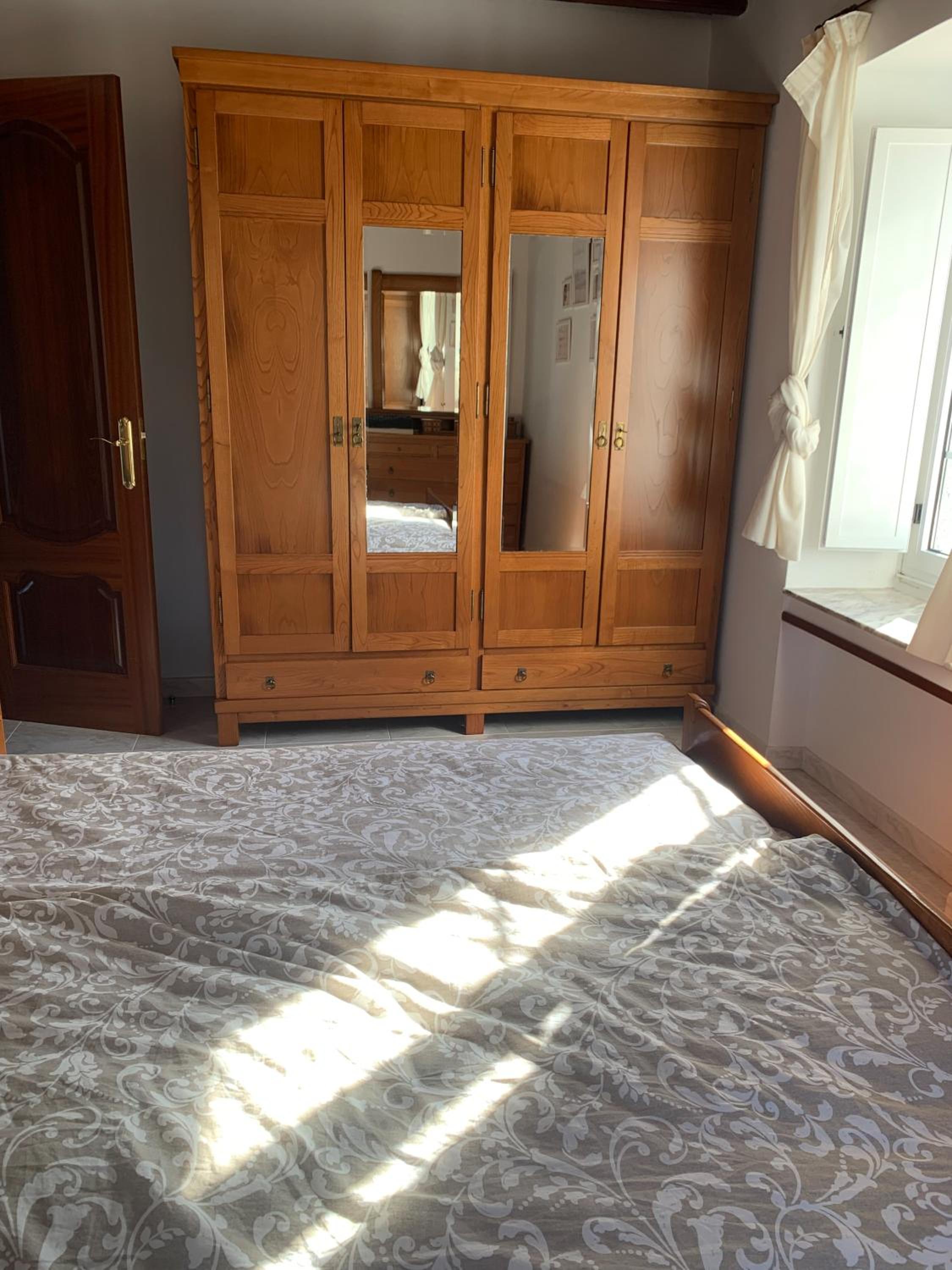 Double Room with Shared Bathroom photo 2