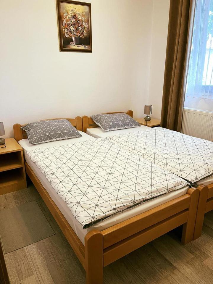 Two-Bedroom Apartment - Photo 23