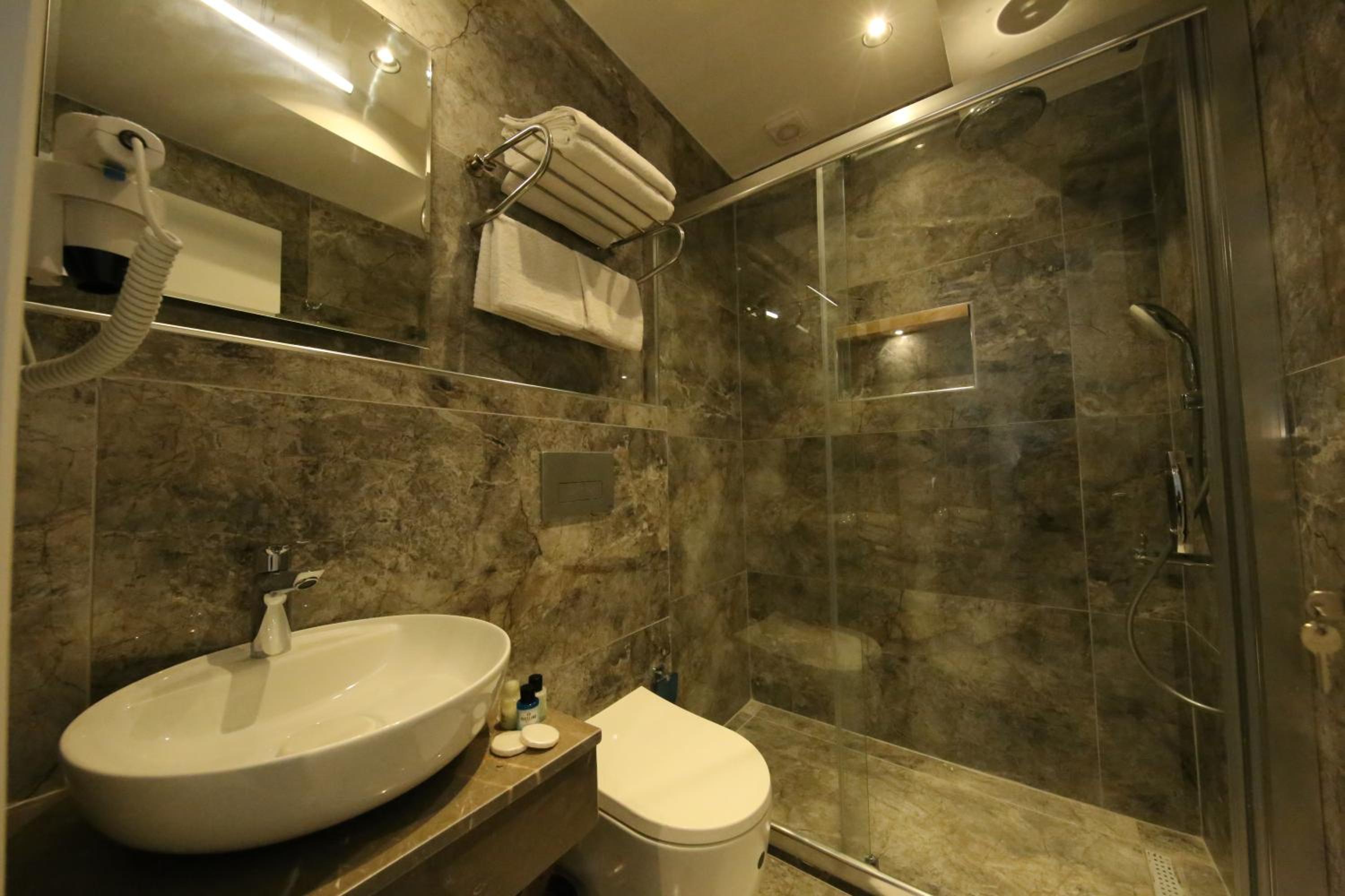 Superior Double Room - Photo 11